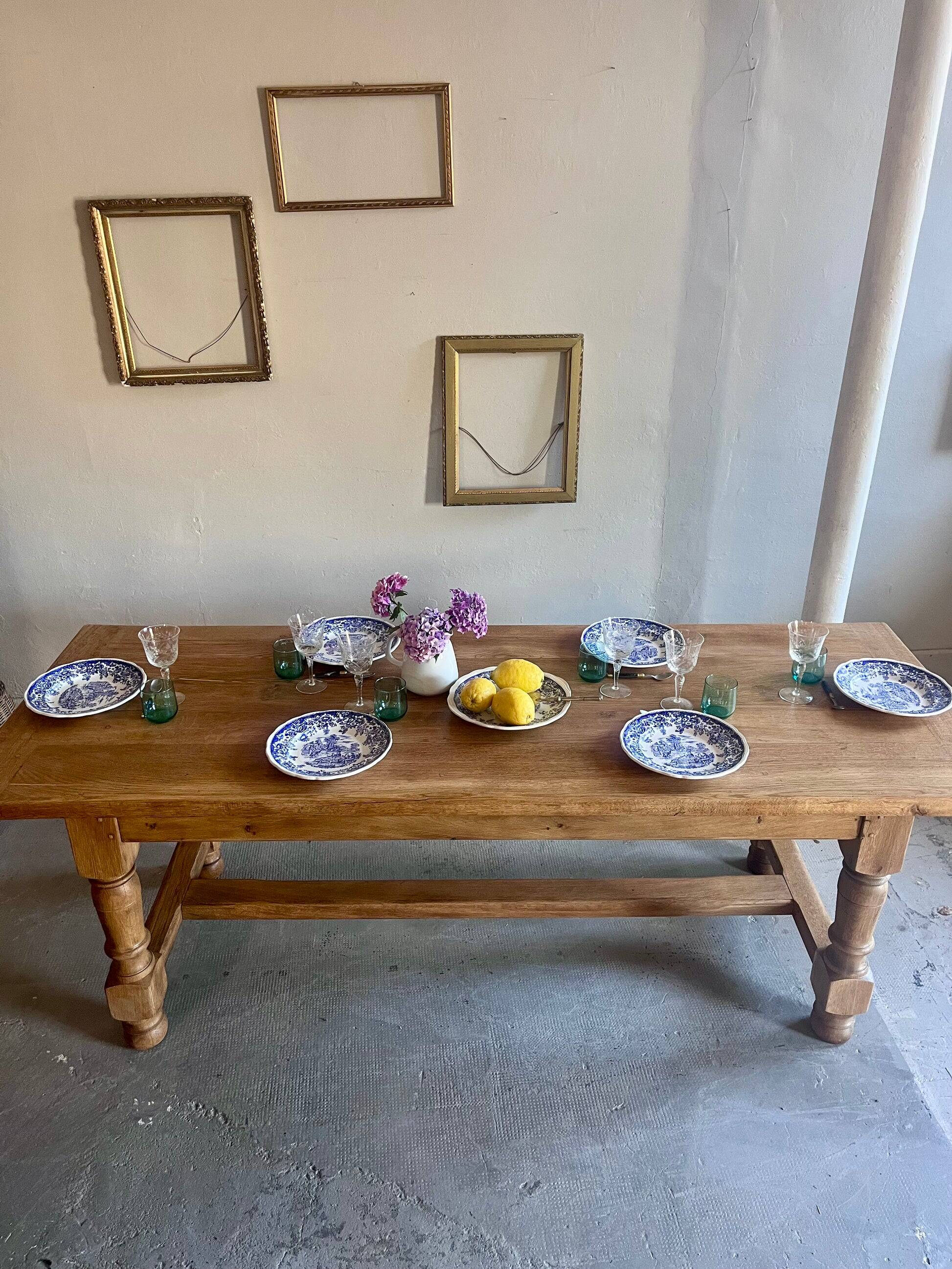 Table de ferme ancienne en bois massif