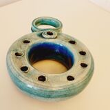 Pique fleurs ou pique cierges en céramique bleue