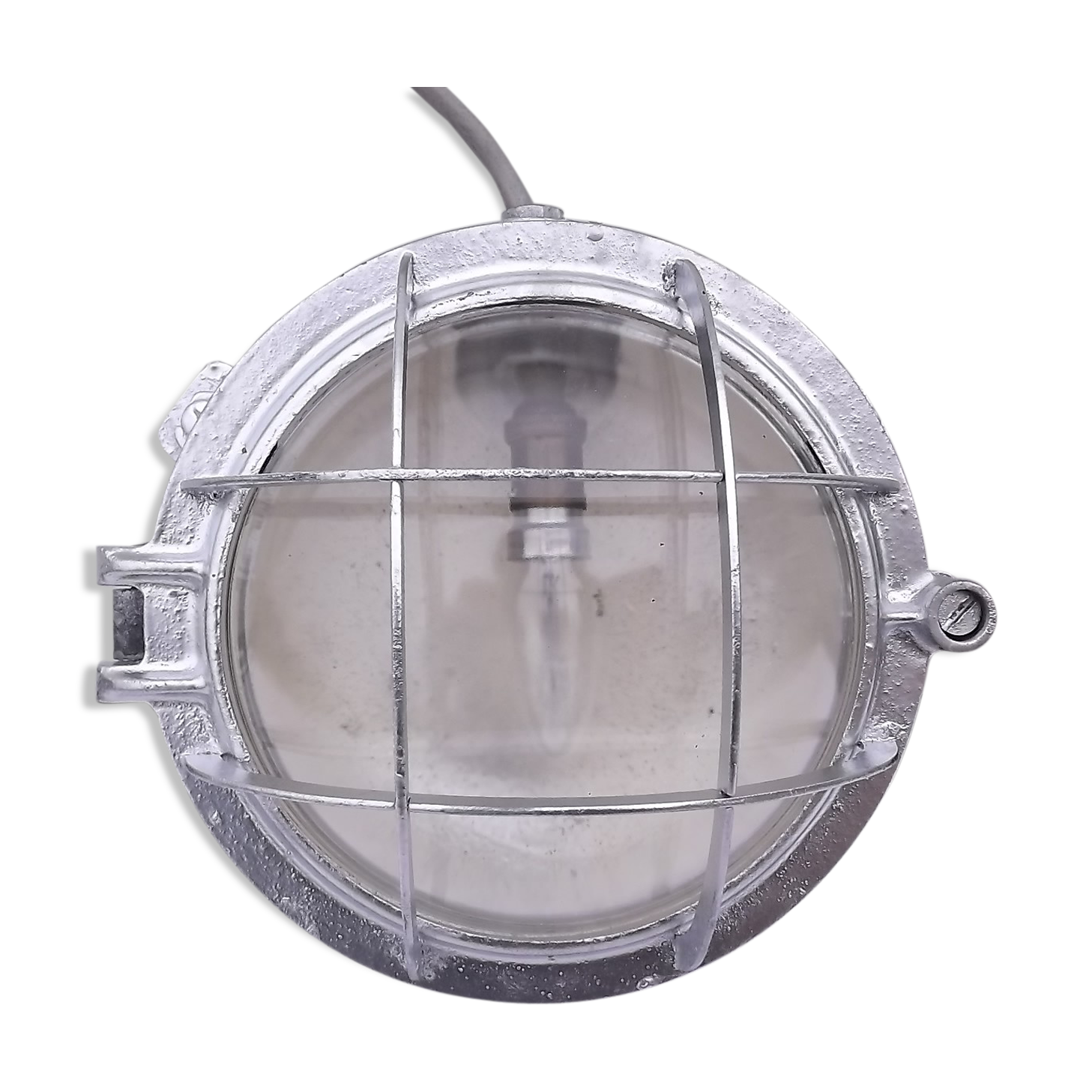 Light industrial cast outside