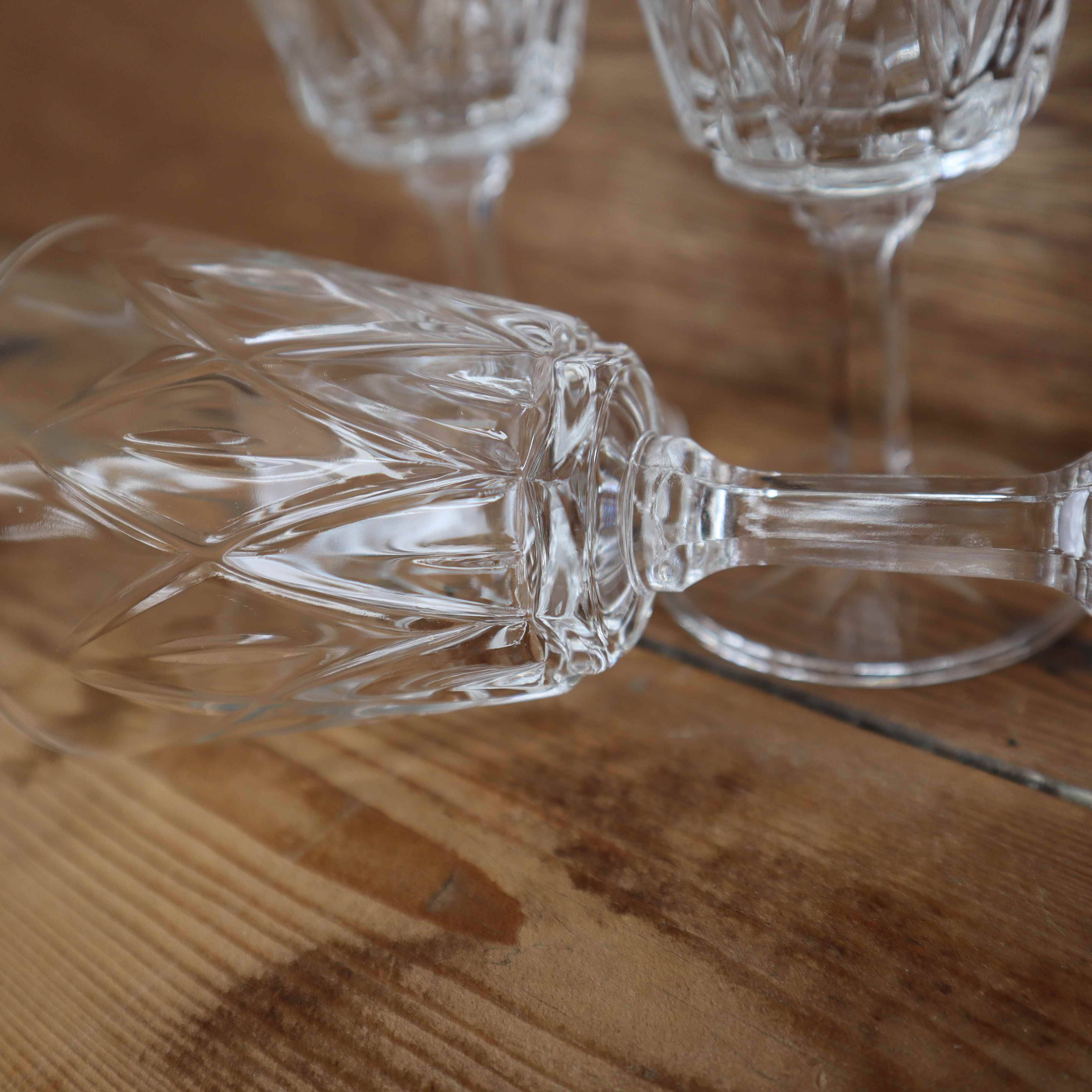 Set of 6 Arlequin white wine glasses in Reims crystal glass 1950