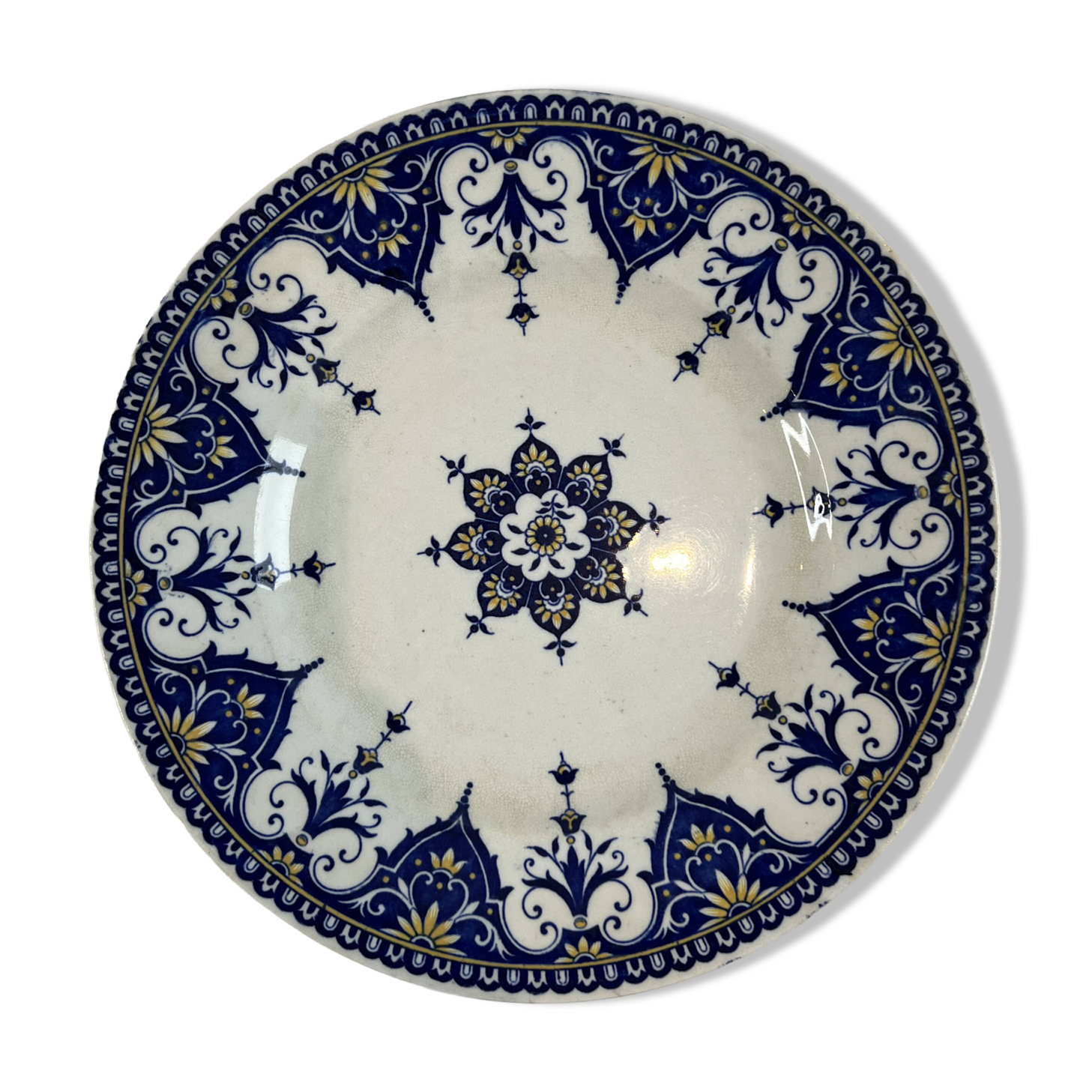 Large flat plate Sarreguemines Terre de fer Cluny