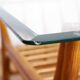 Table basse en rotin et verre