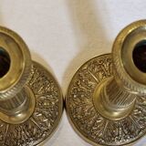 Paire de bougeoirs en laiton