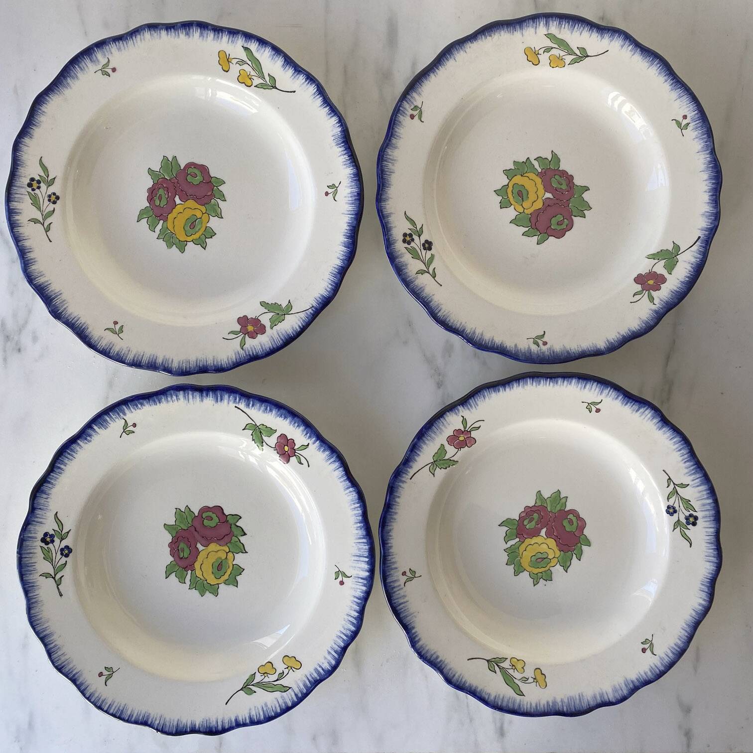4 iron earth flat plates Salins floral decoration perfect condition