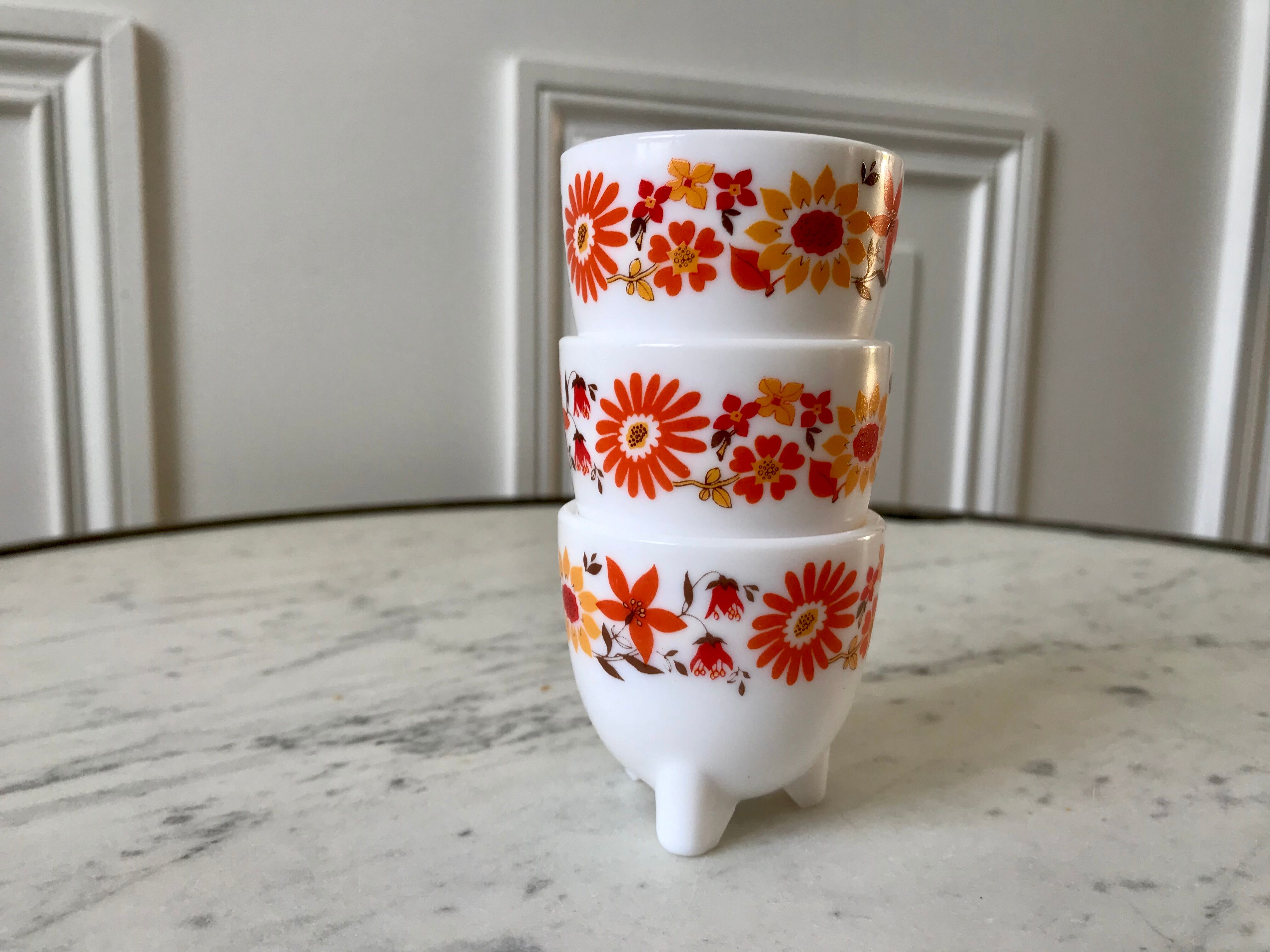 Trio of Arcopal cockroaches colorful flowers 70s