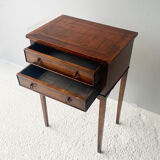 Table d’appoint, de chevet, antique