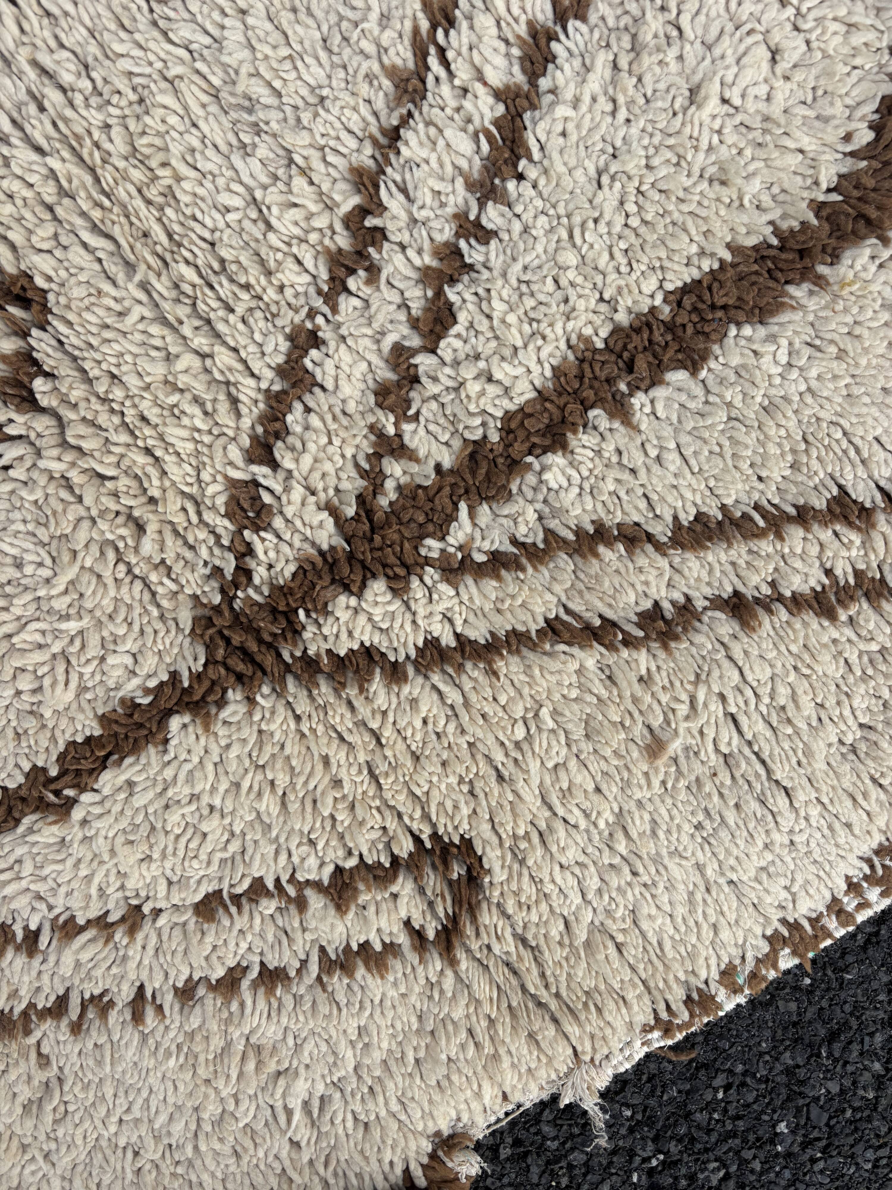 Tapis berbère beni ouarain vintage marocain