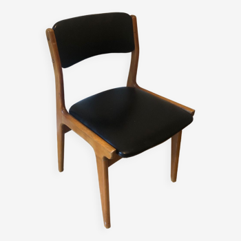 Scandinavian chair in black skai and wood