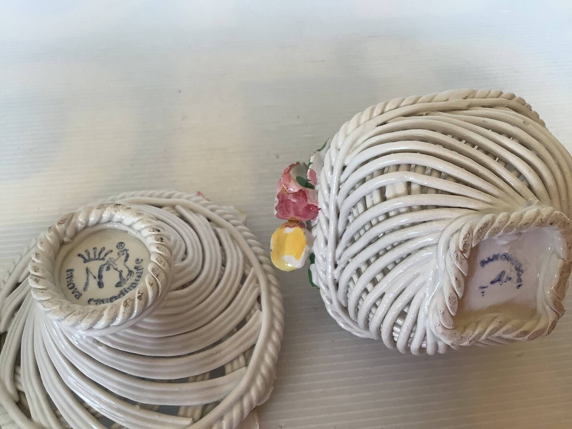 Paire de vide poches en céramique tressée
