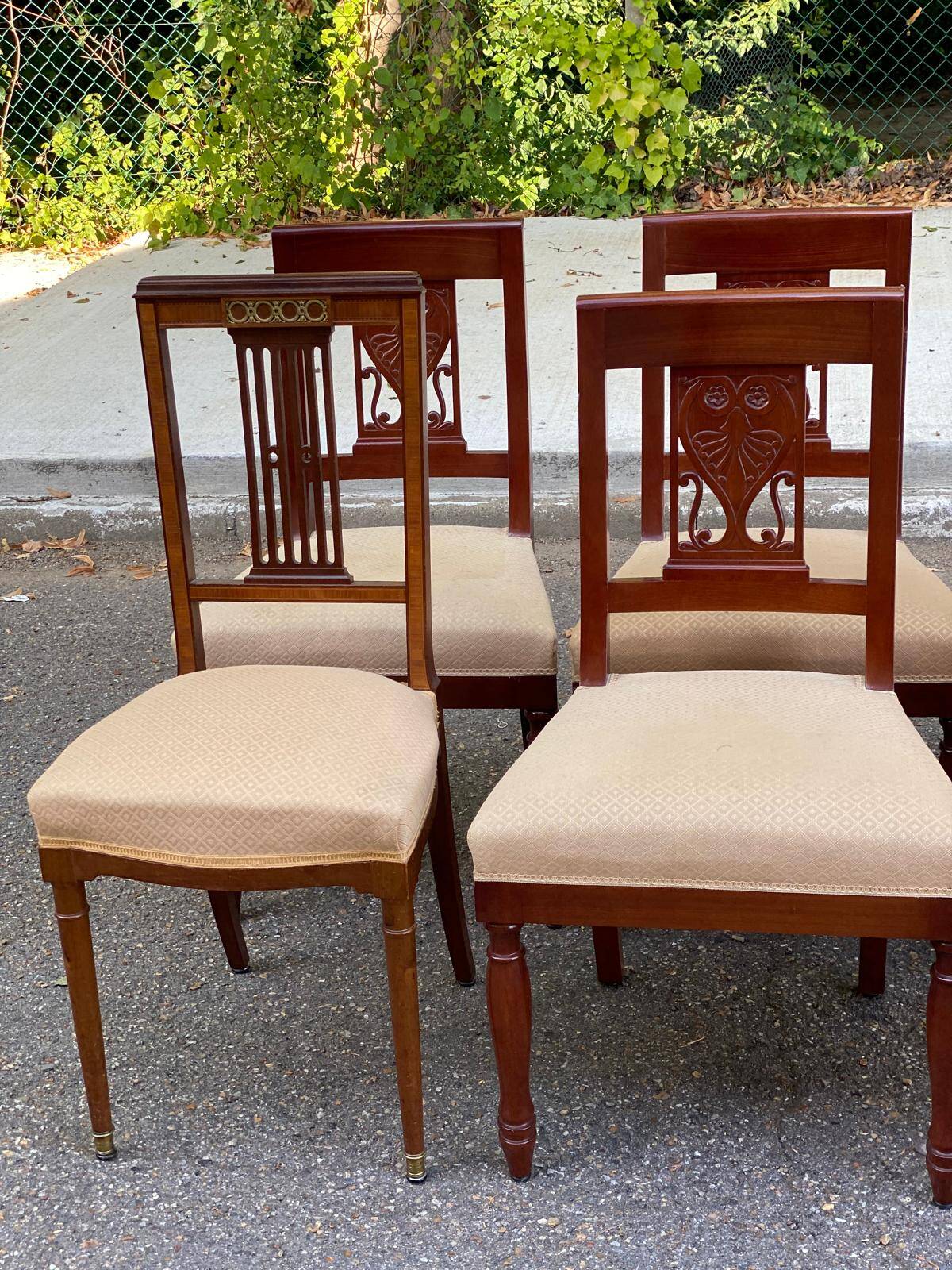 8 Louis XVI chairs in solid wood and beige fabric