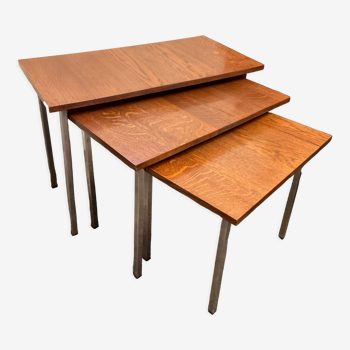 Series of 3 nesting tables from the 70s in wood and chromed metal