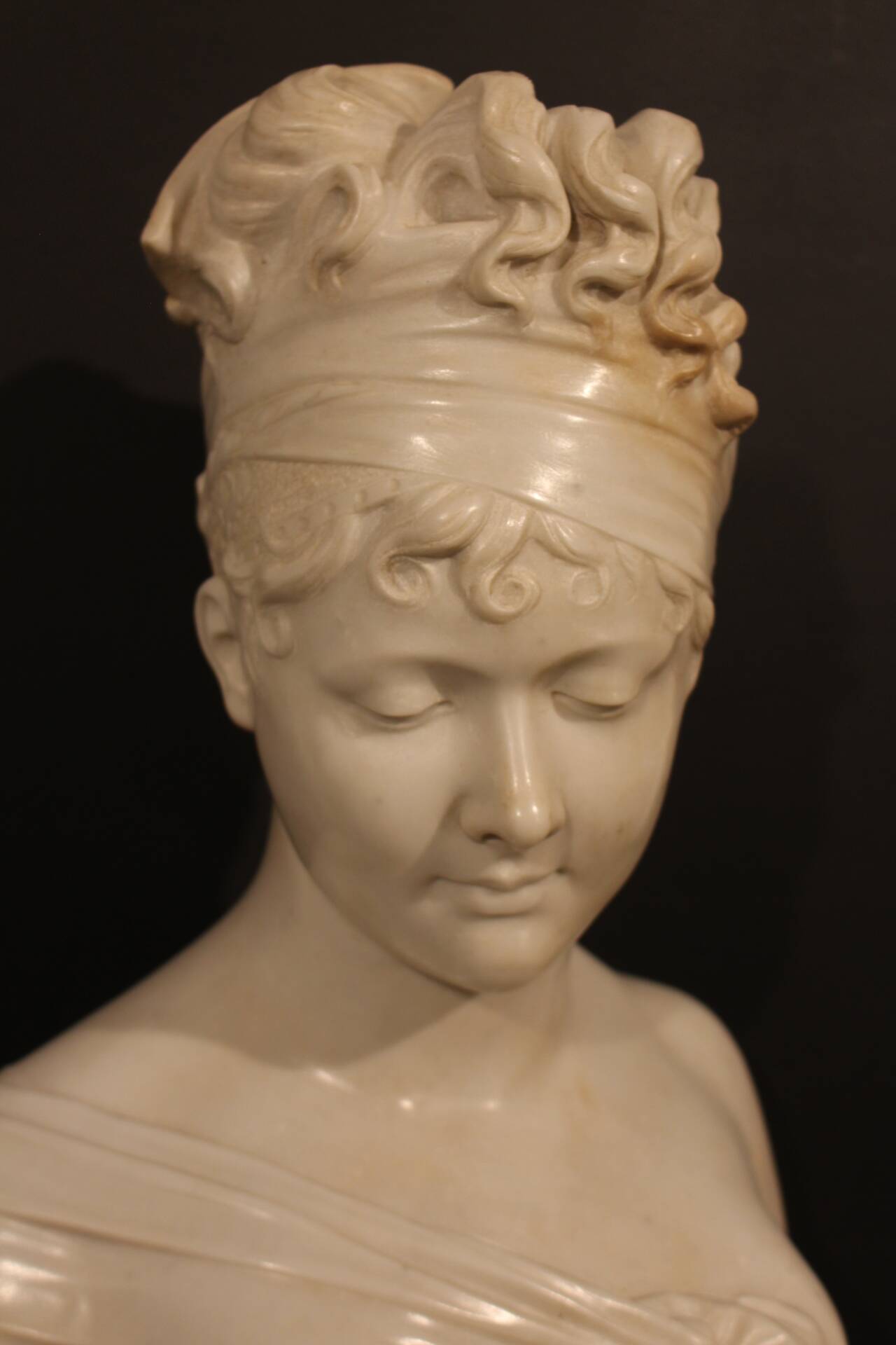 Bust of a woman in Carrara marble