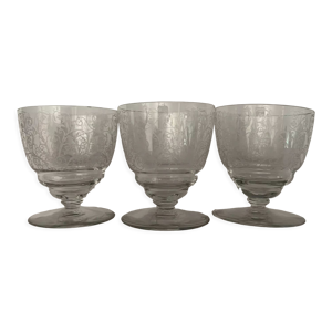 Verre gravé signé Baccarat modèle