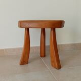 Vintage tripod brutalist side table in solid oak