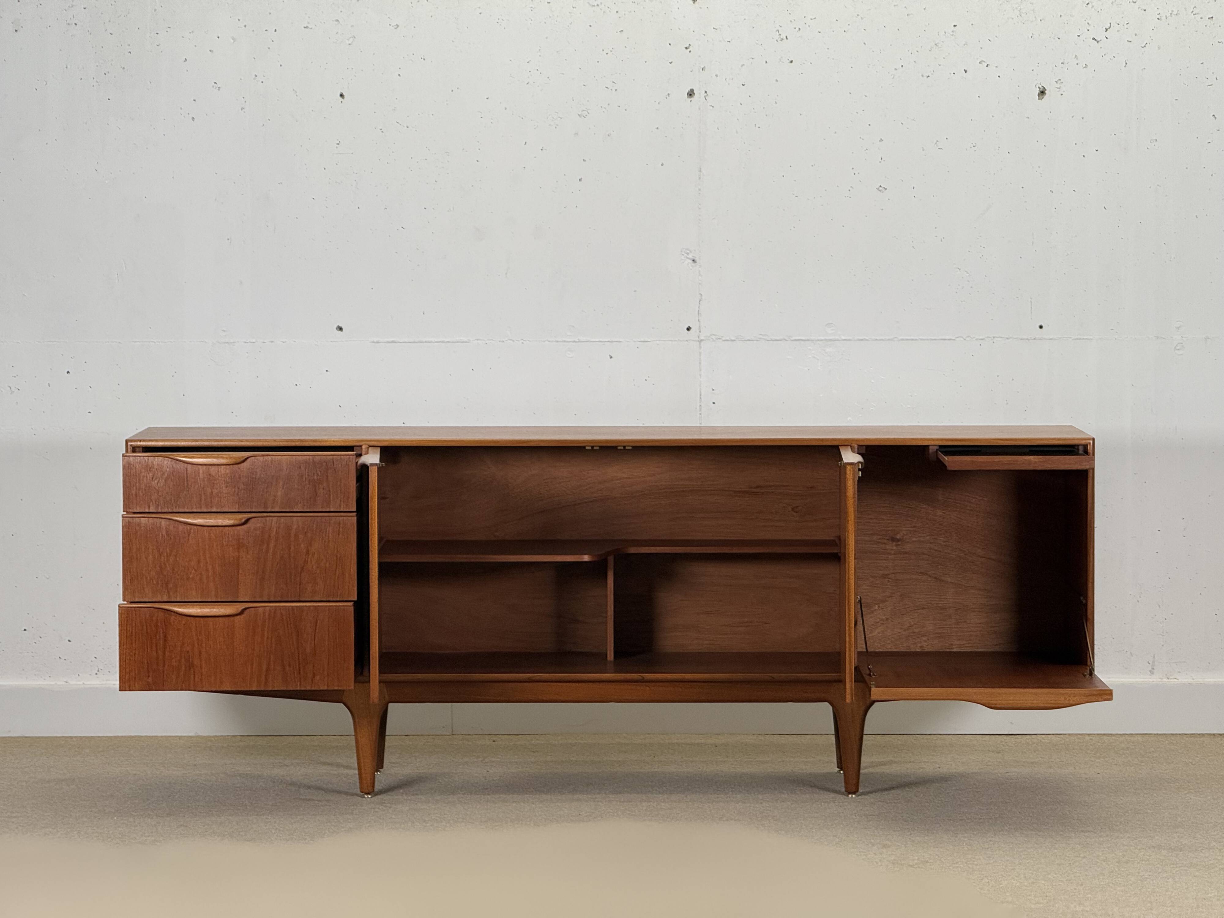 Mcintosh teak sideboard (Dunvegan Collection) 1960