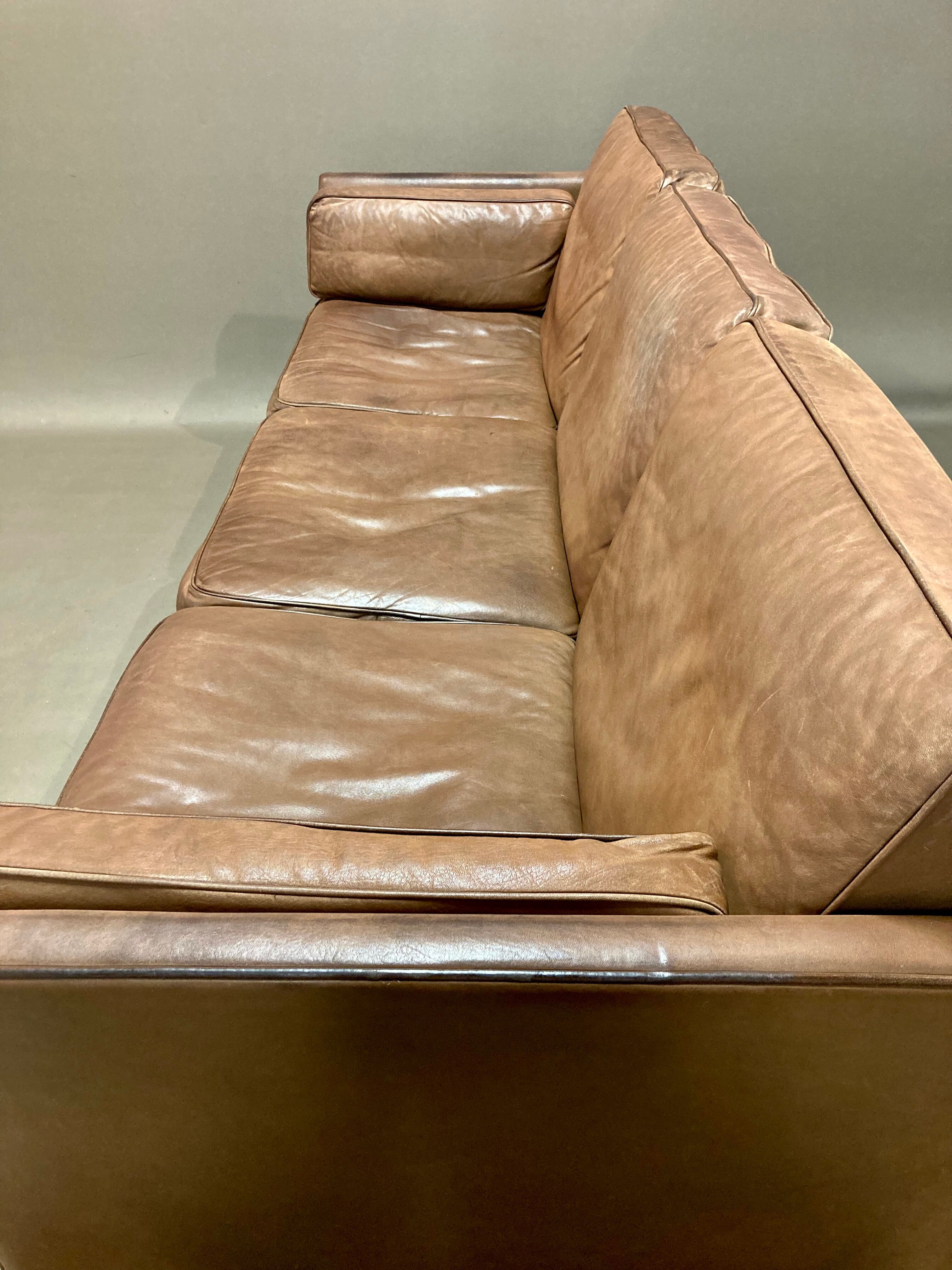 Sofa 3 places leather scandinavian design 1960