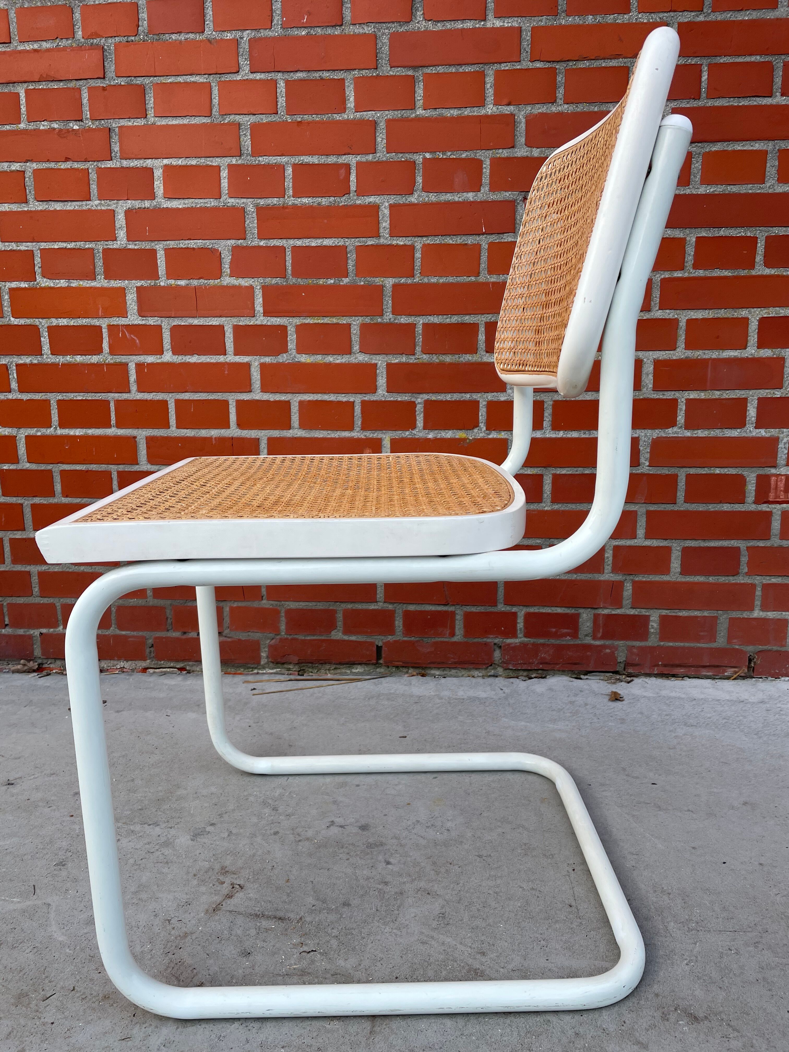 Cesca chair b32 model design Marcel Breuer