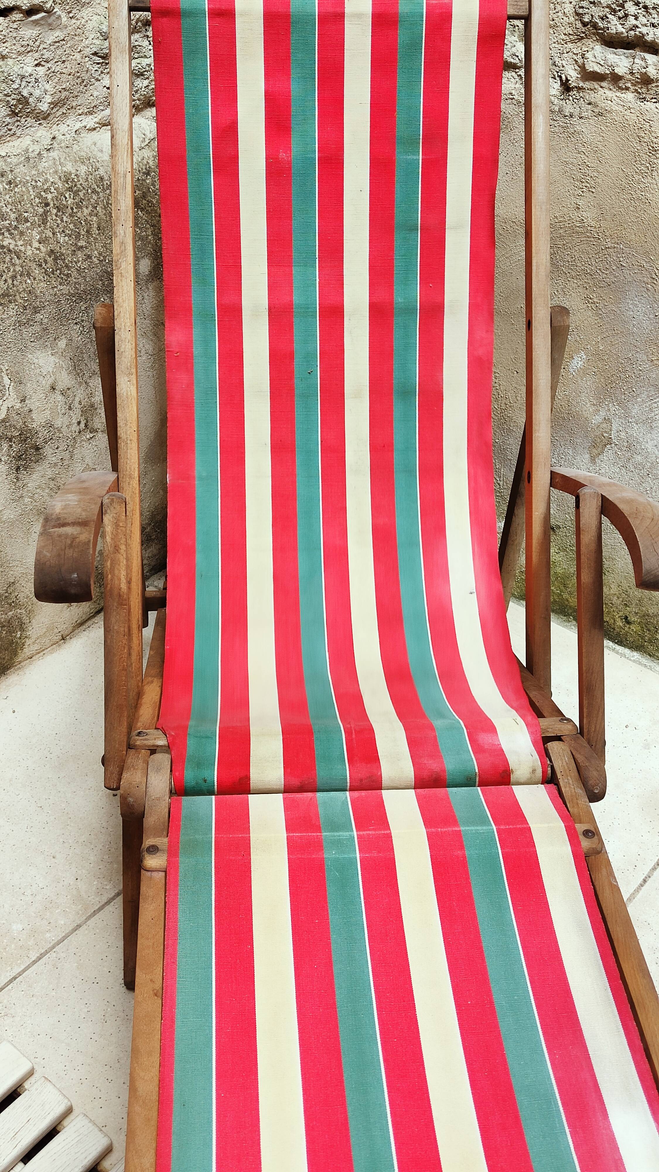 Dejou Chilean lounge chair