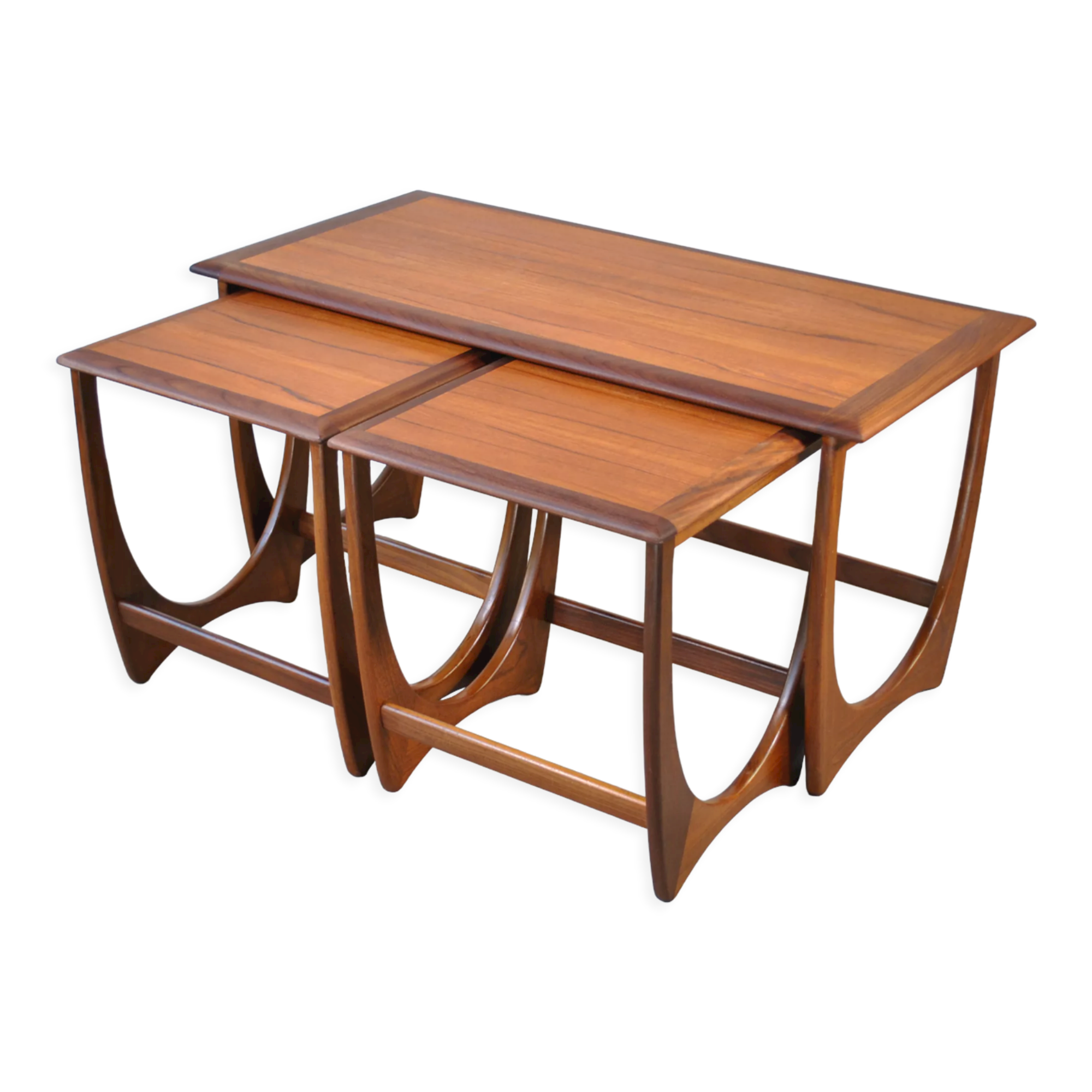 Large pull-out table G-plan 1950