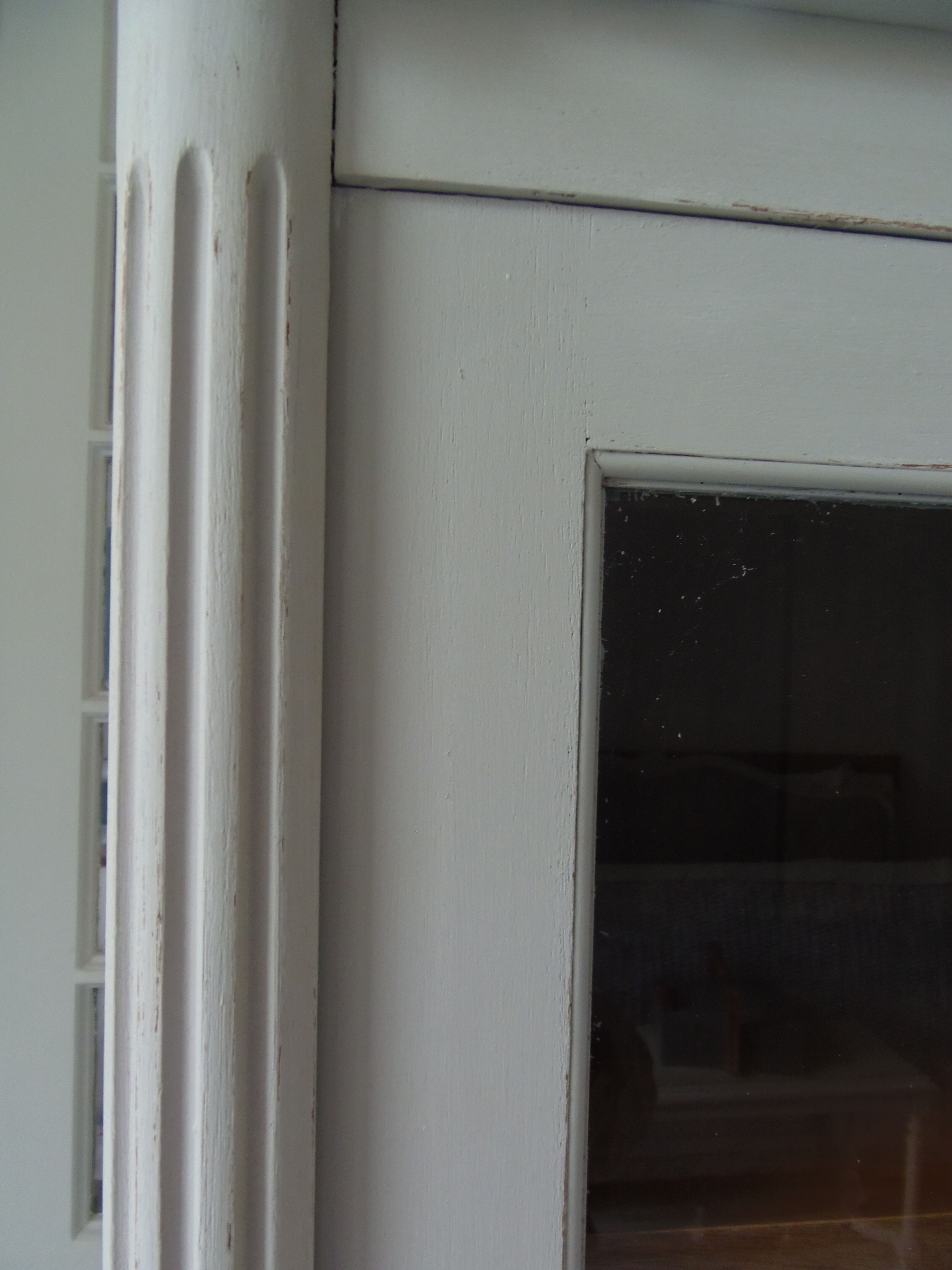 Showcase, old weathered vessel pearl gray, 2 glass doors.