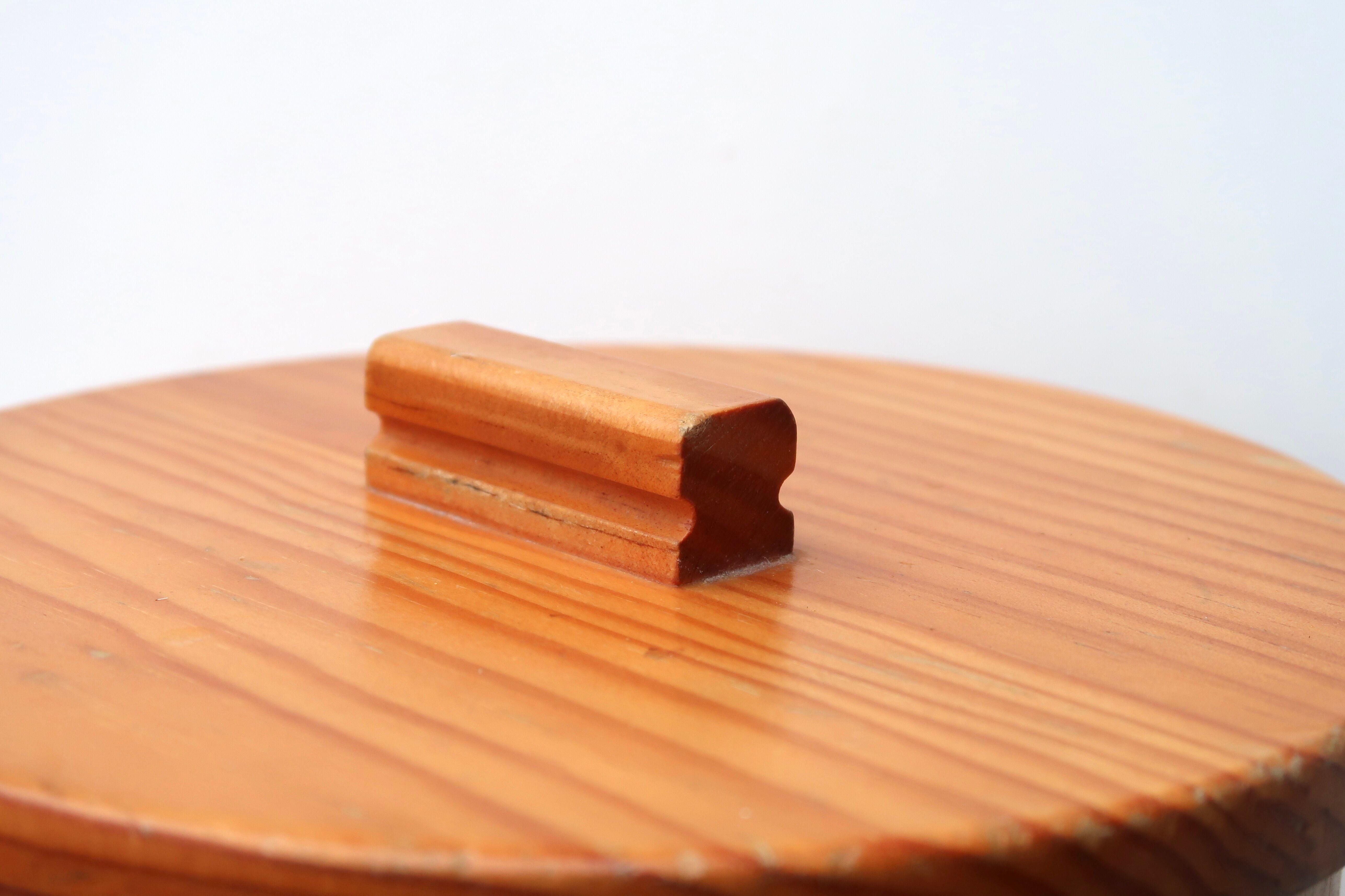 Wooden wastebasket, 70s