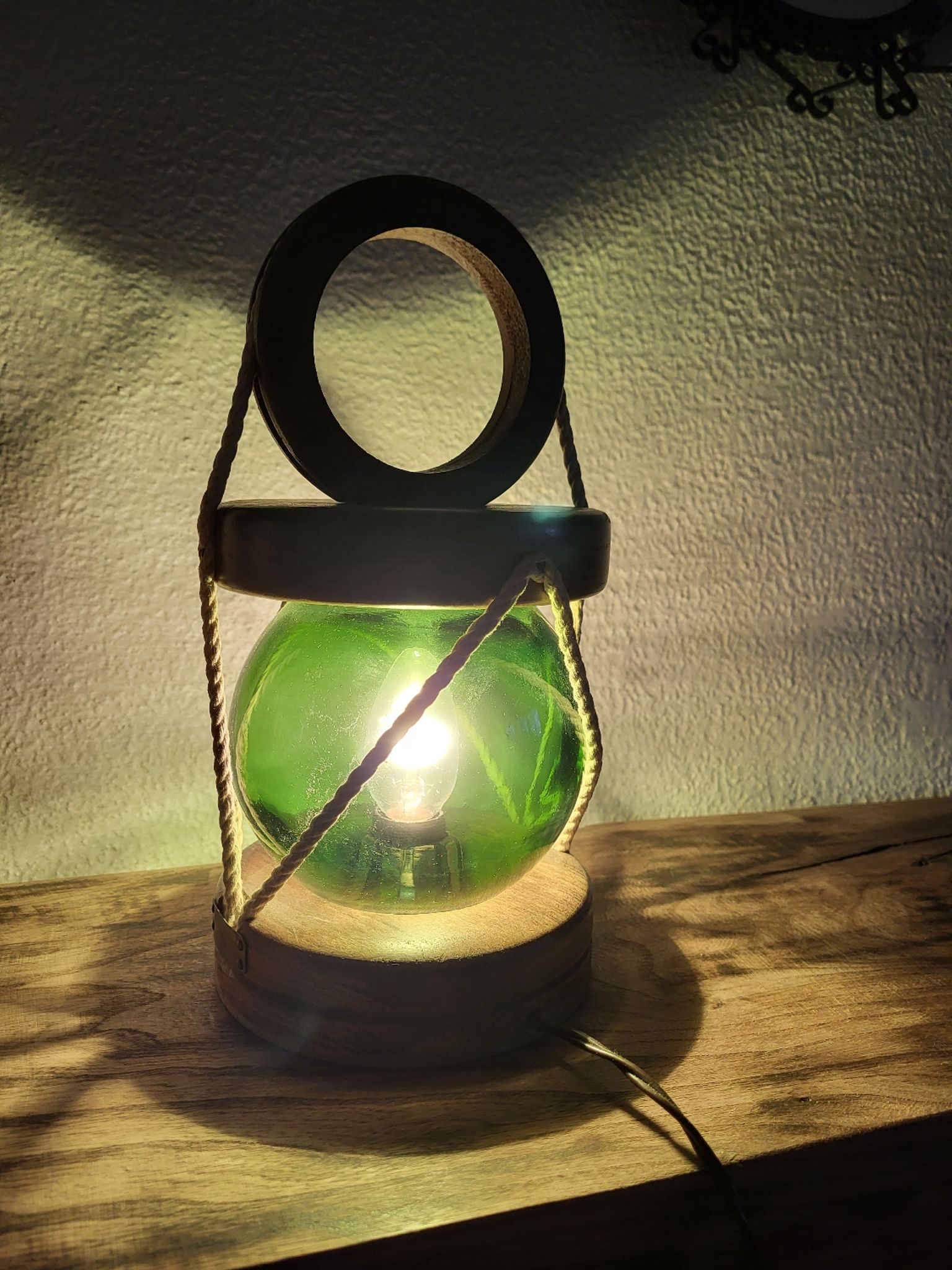 Lampe boule à poser