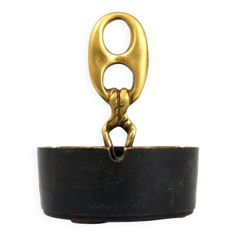 Mid-century modern brass ashtray with handle, Austria, 1950s.