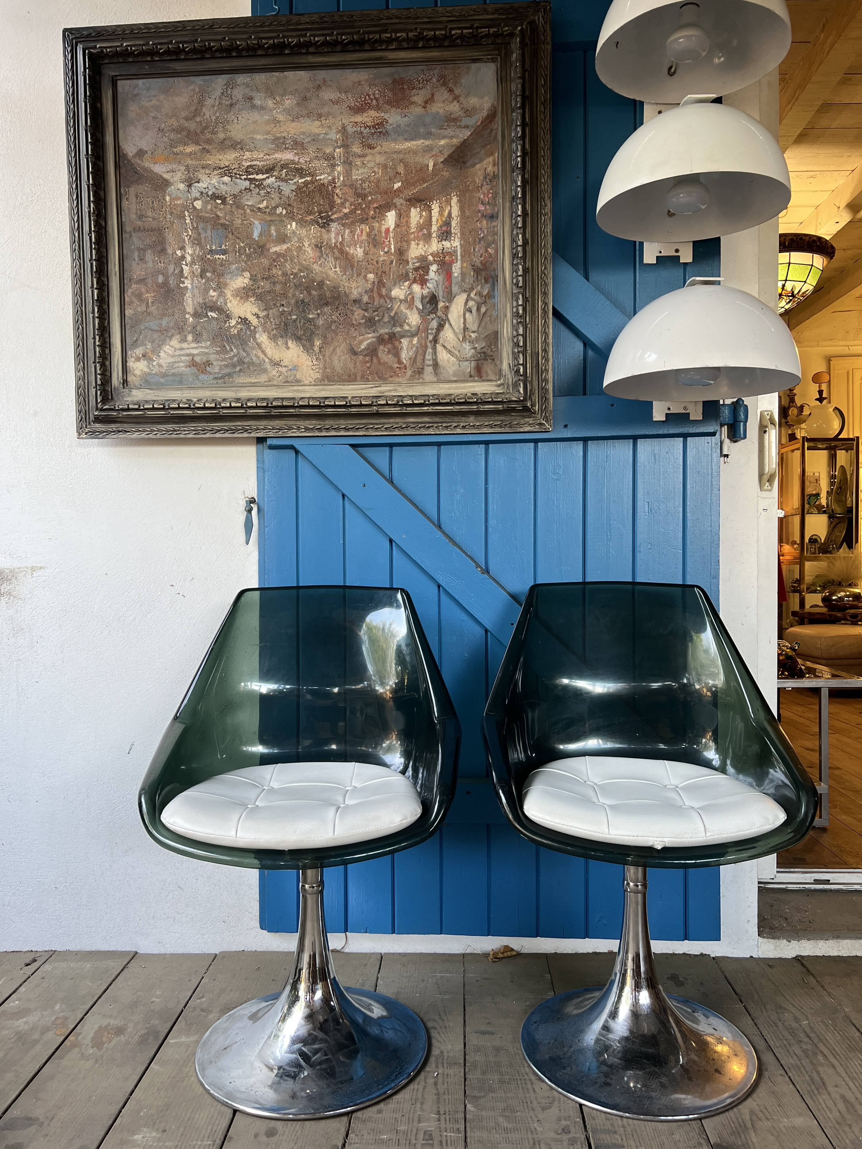 Paire de chaises pieds tulipe