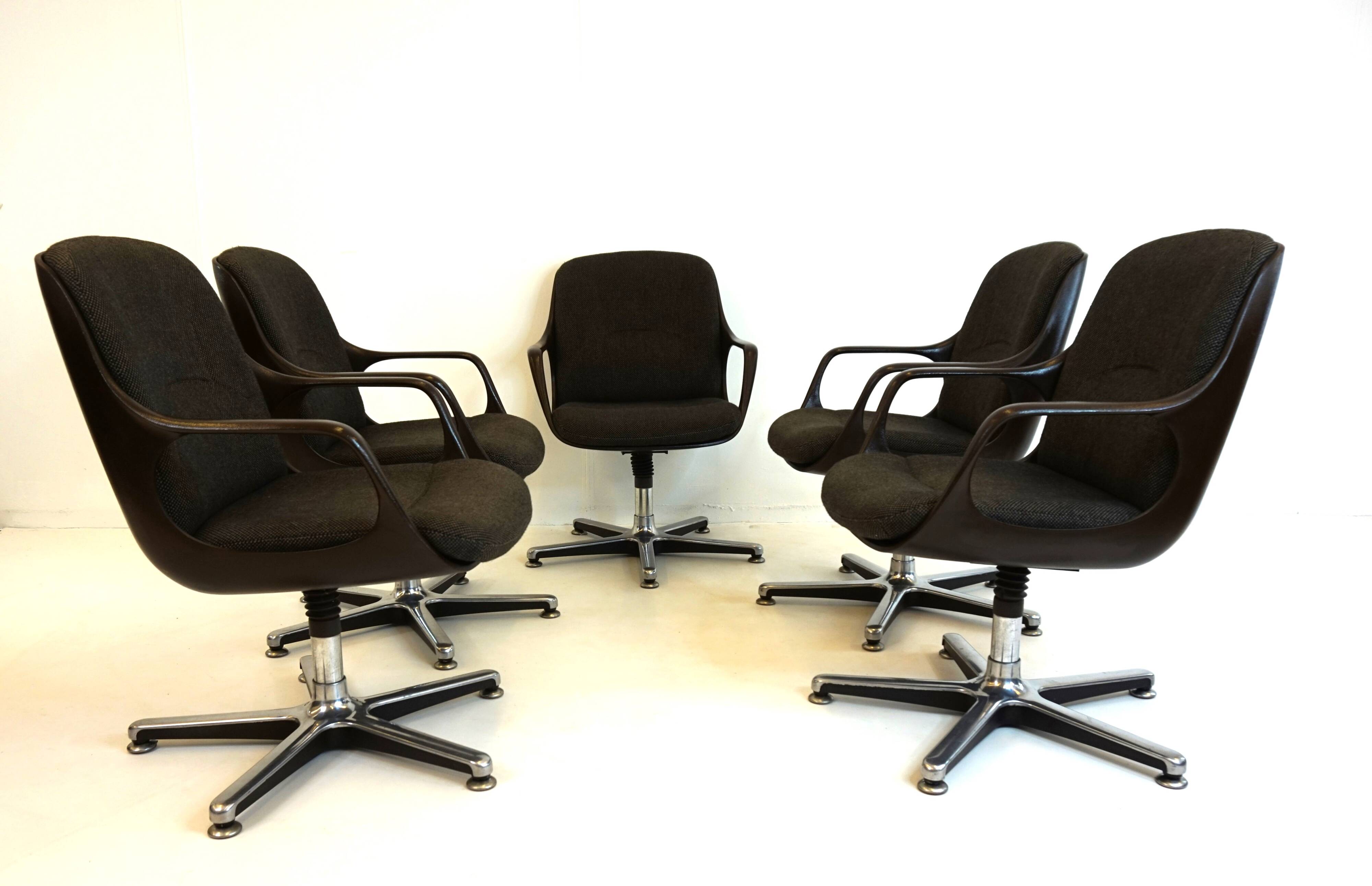 Set of 5 Chromcraft office armchairs