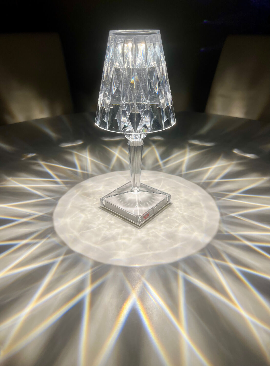 Kartell Original Transparent Battery Lamp – design by Ferruccio Laviani