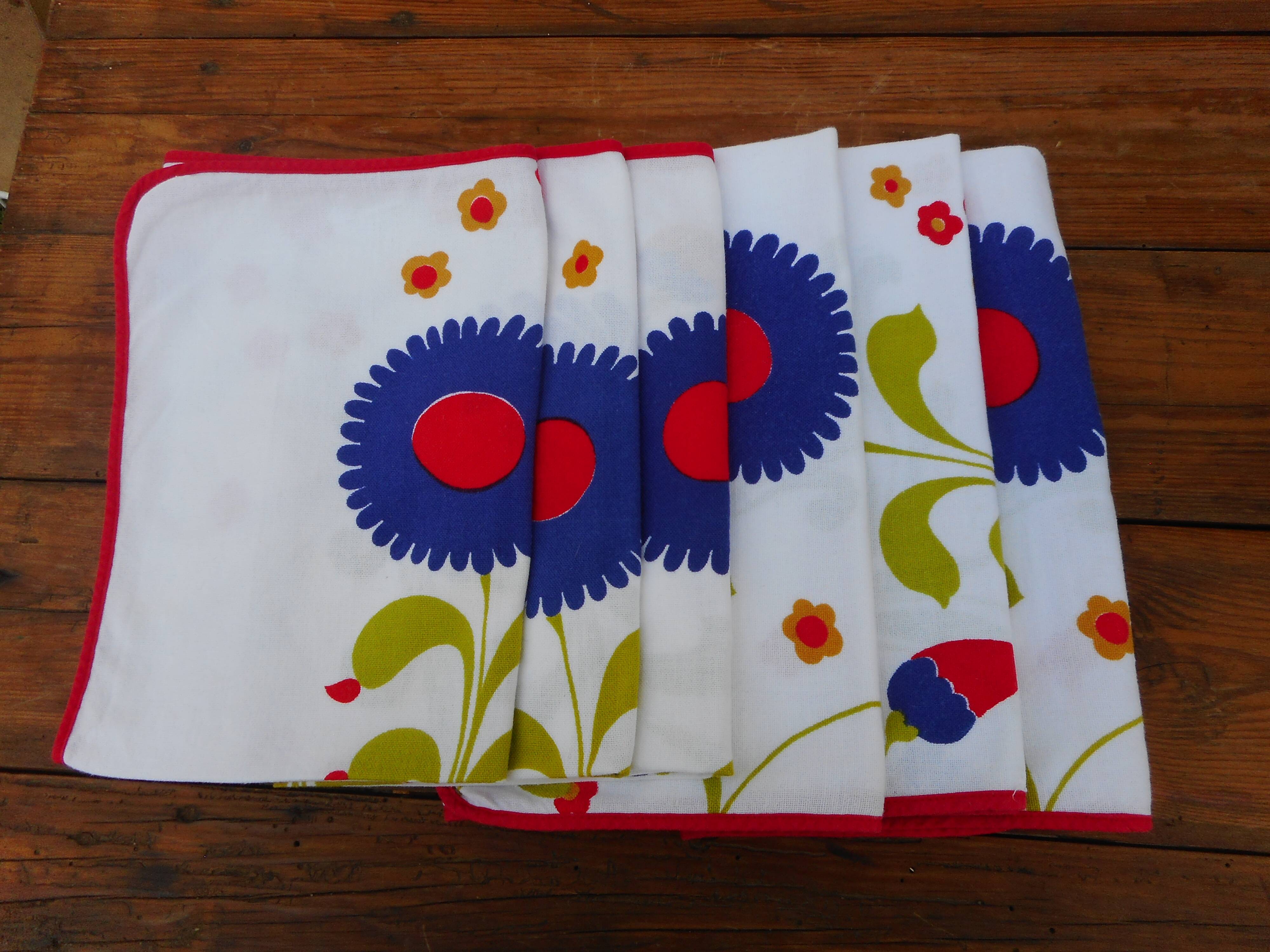 Set of 6 vintage napkins
