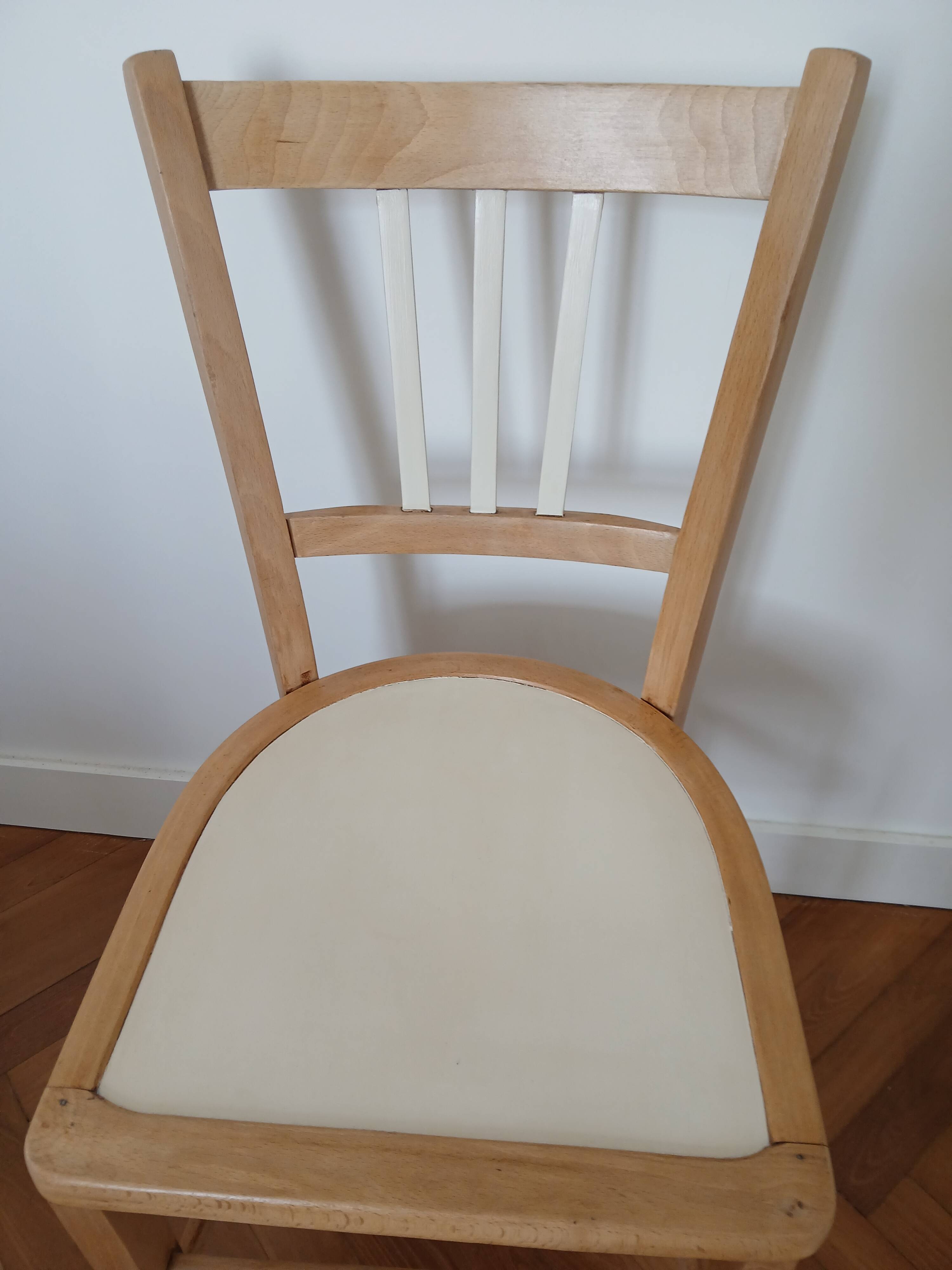 Refurbished wooden chair in beige porcelain