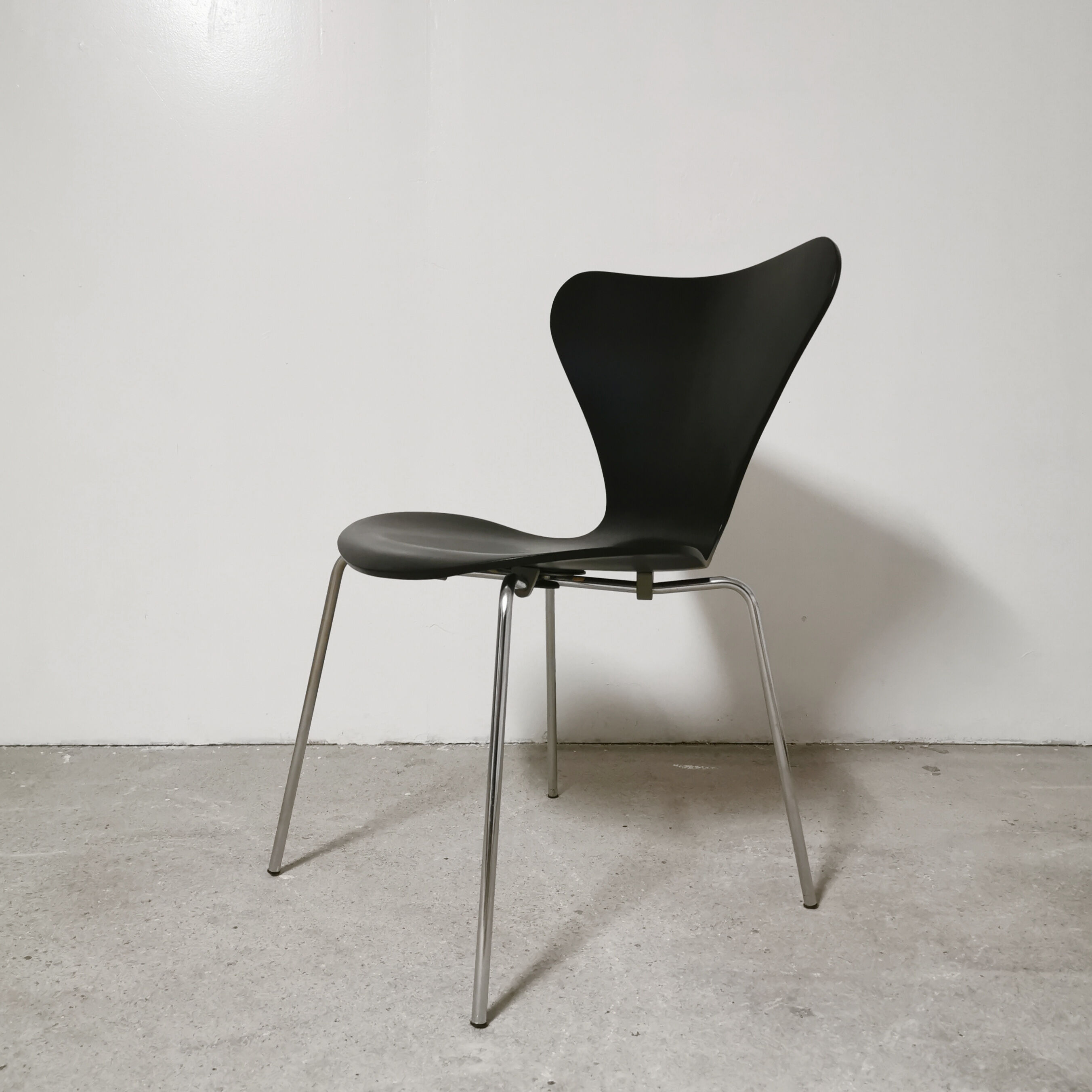 3107 chair by Arne Jacobsen for Fritz Hansen, 1970