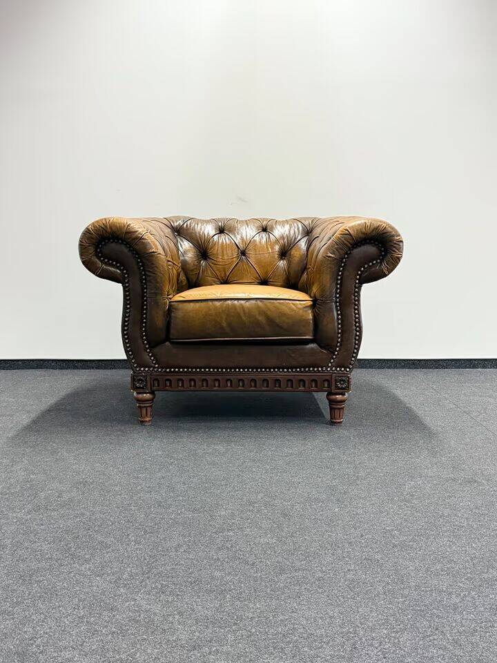 Brown Leather Vintage Chesterfield armchair