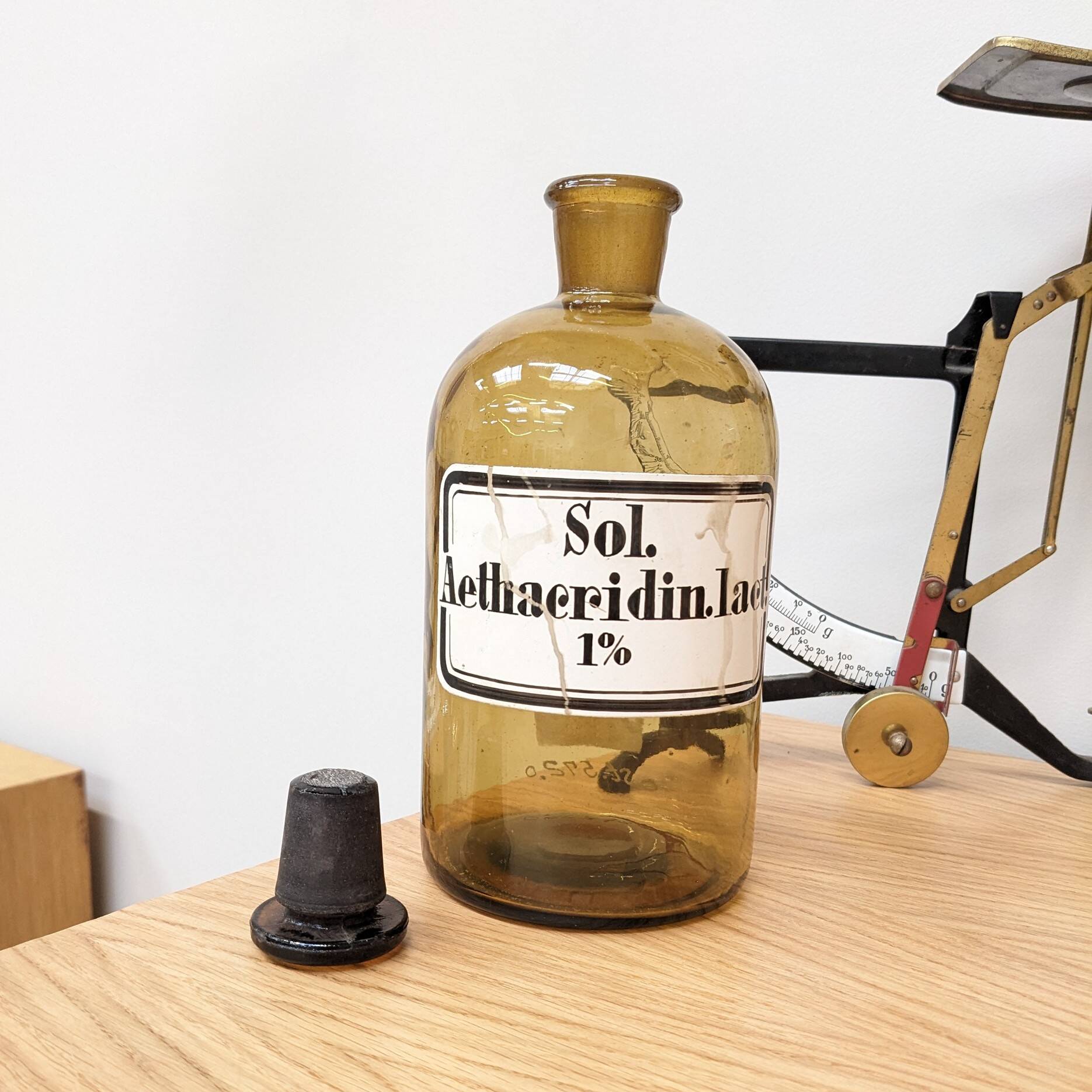 Apothecary bottle