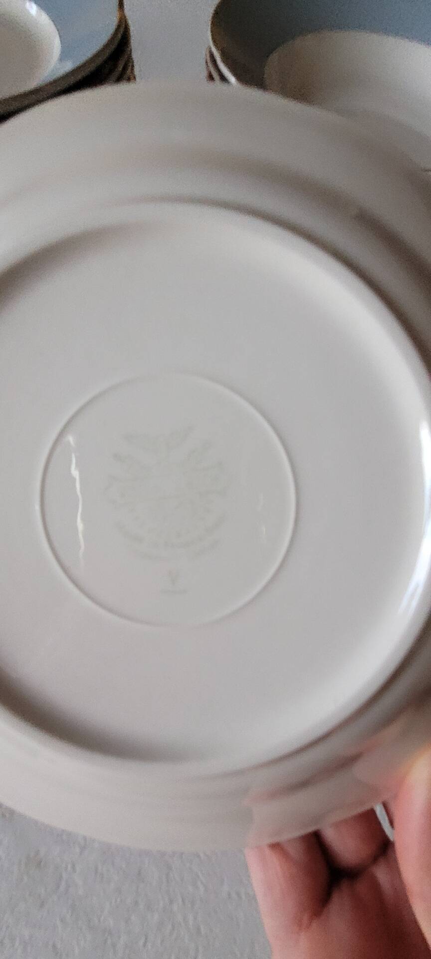 Service de table Villeroy & Boch – Modèle Saar – Bleu pastel & doré –