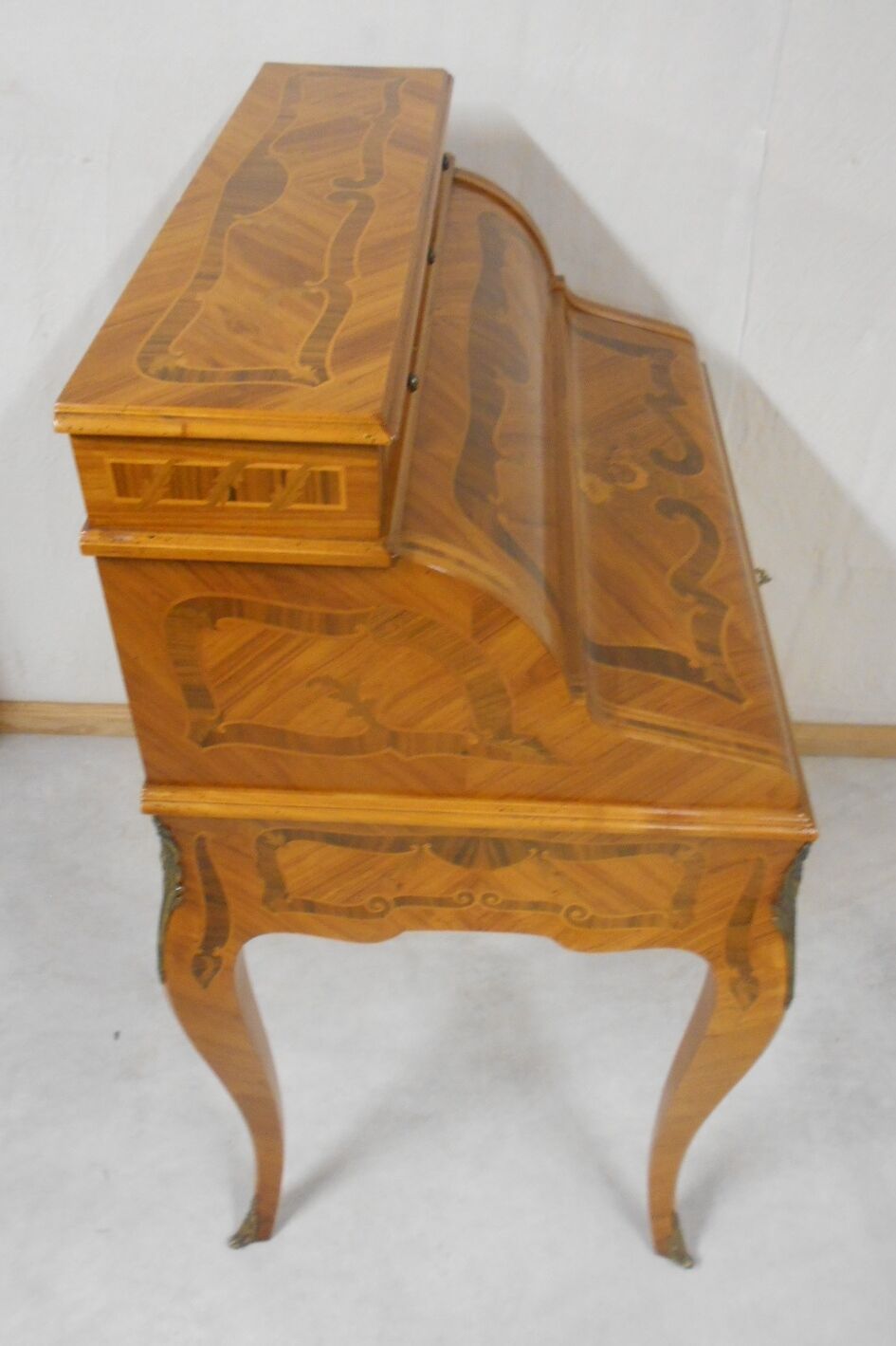 Writing desk