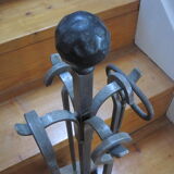 Iron chimney servant