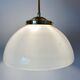 Suspension abat-jour vintage en opaline blanche