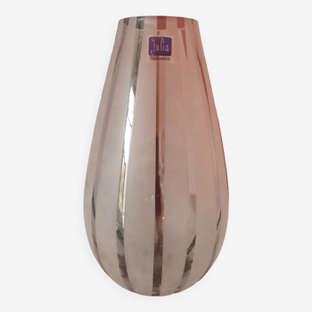 Julia vase