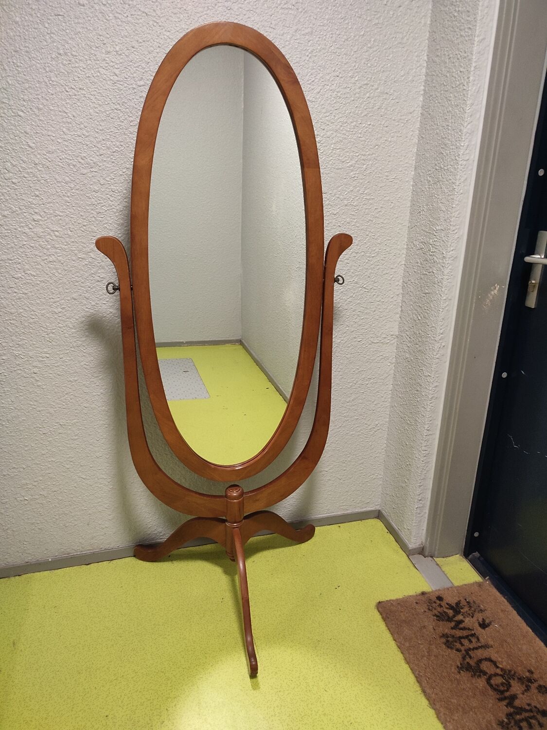 Vintage wooden tilting mirror