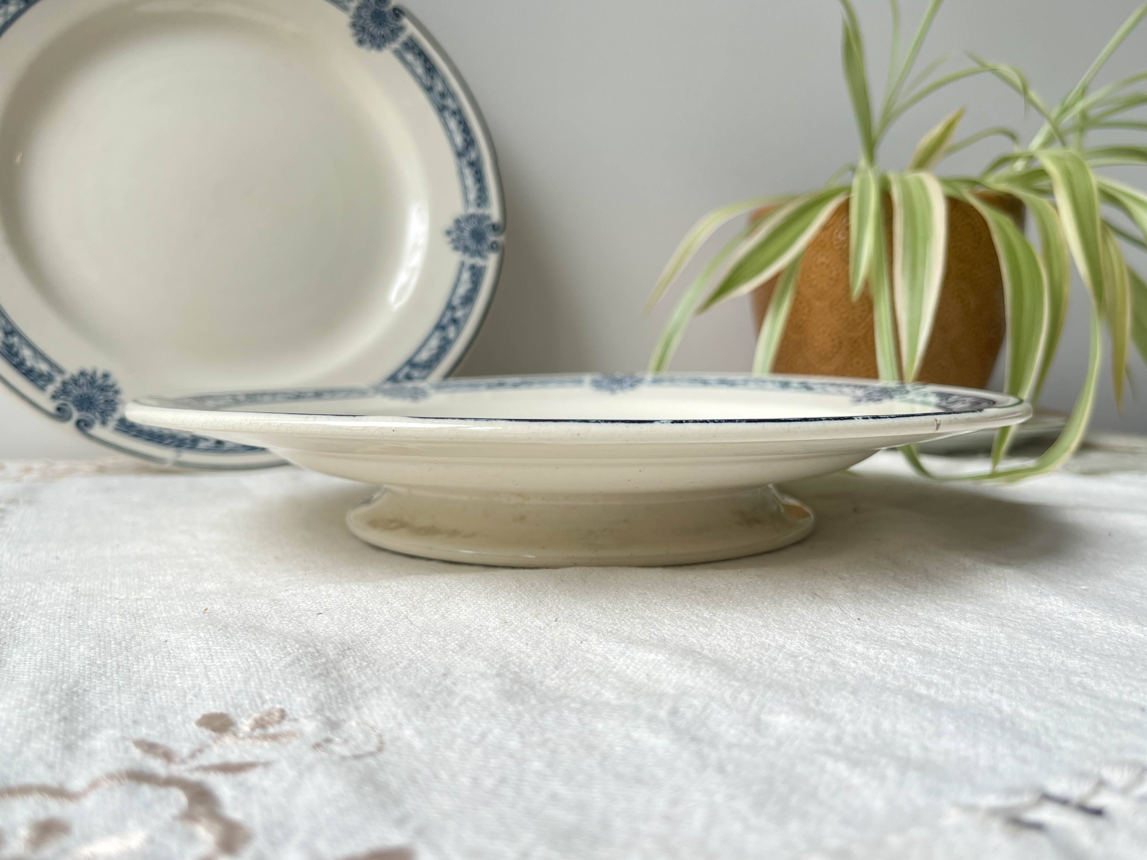 Vintage pedestal dish Blue iron earth Salins model Arbois Ennege