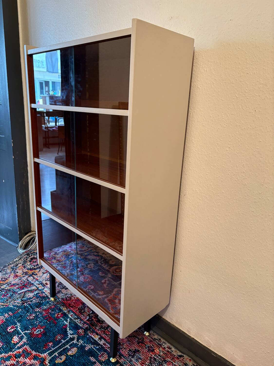 SAM vintage bookcase renovated sesame