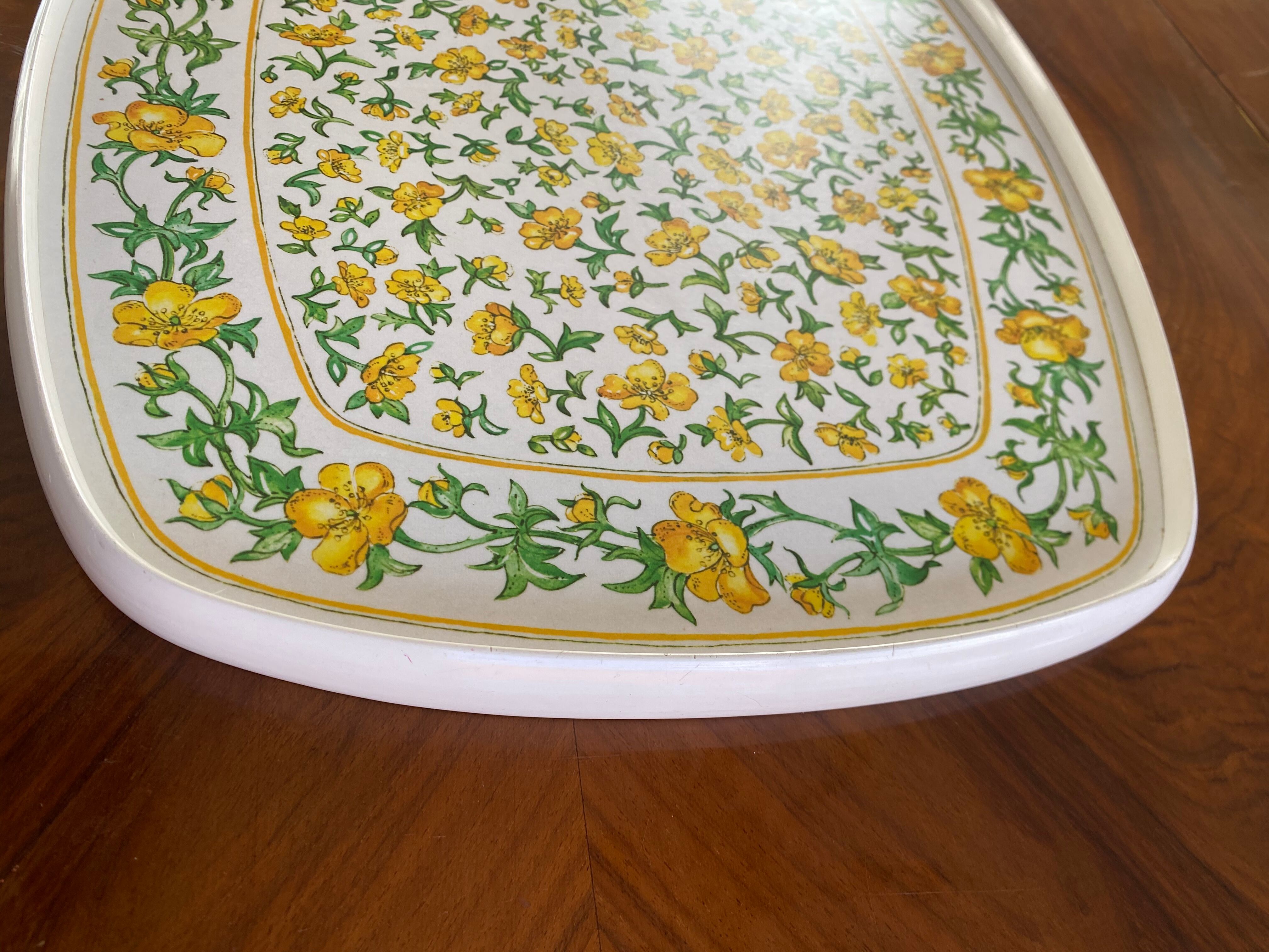 Yellow flower tray