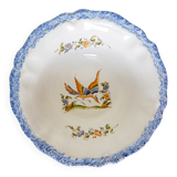 Empty pocket bowl from the French pottery, Moustier model 2008149.