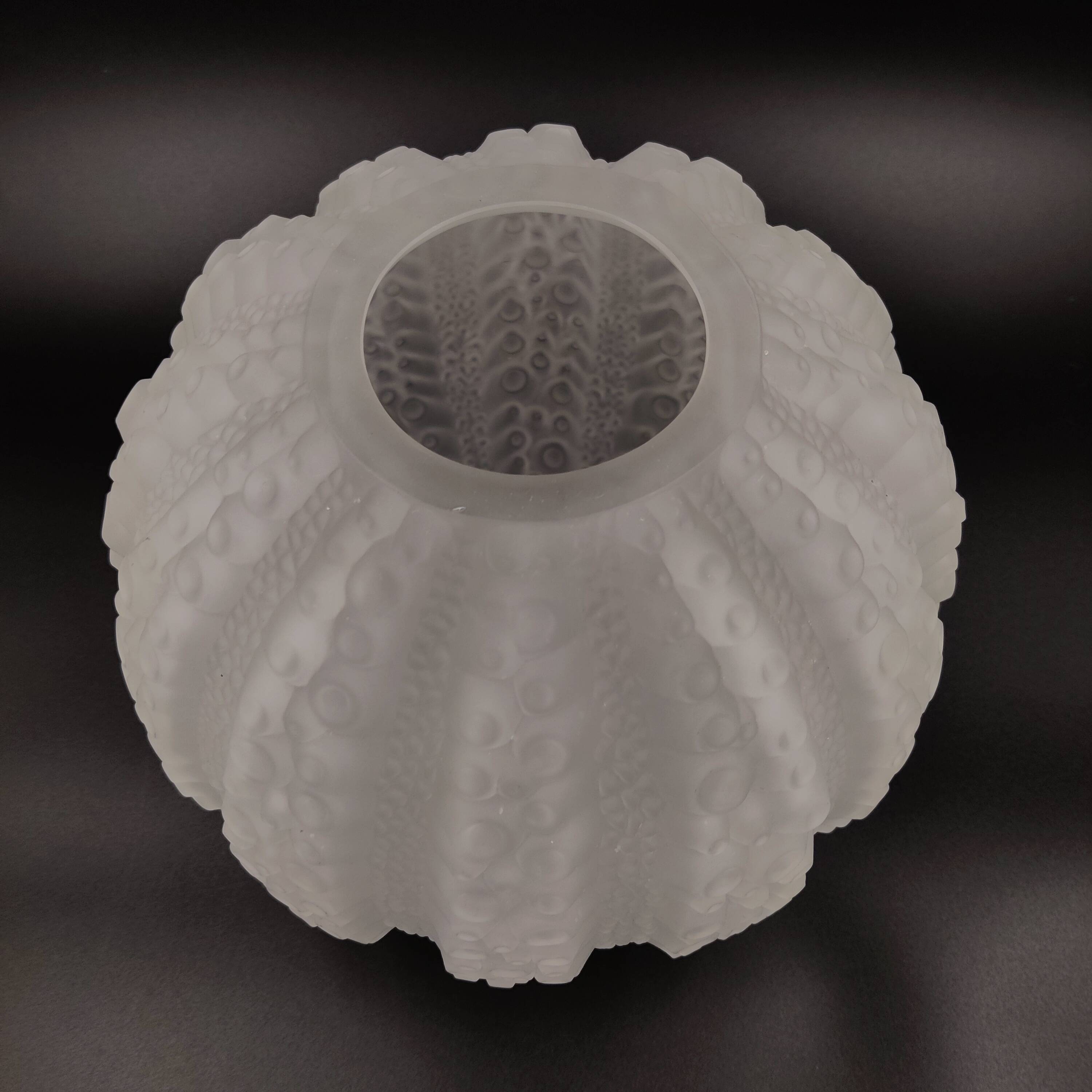 Large frosted glass Lalique globe vase in the shape of a sea urchin, Art Deco, France 1920-30s