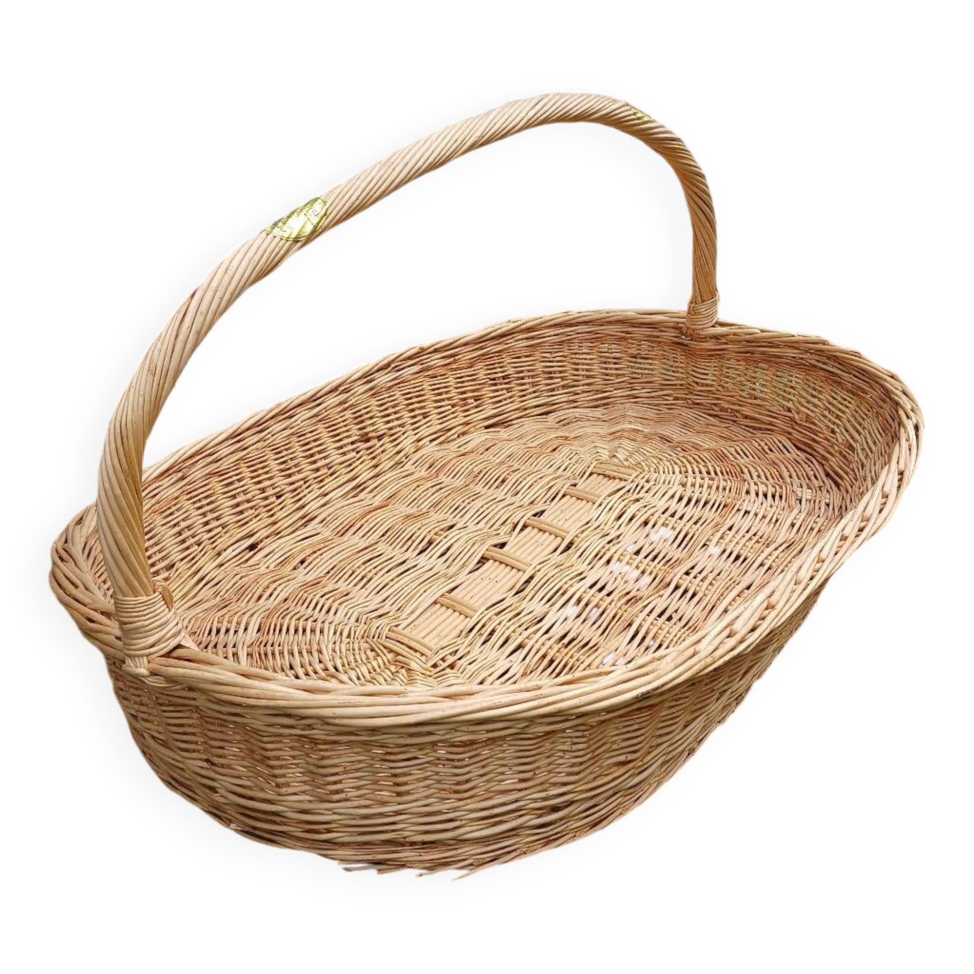 Wicker pastry basket