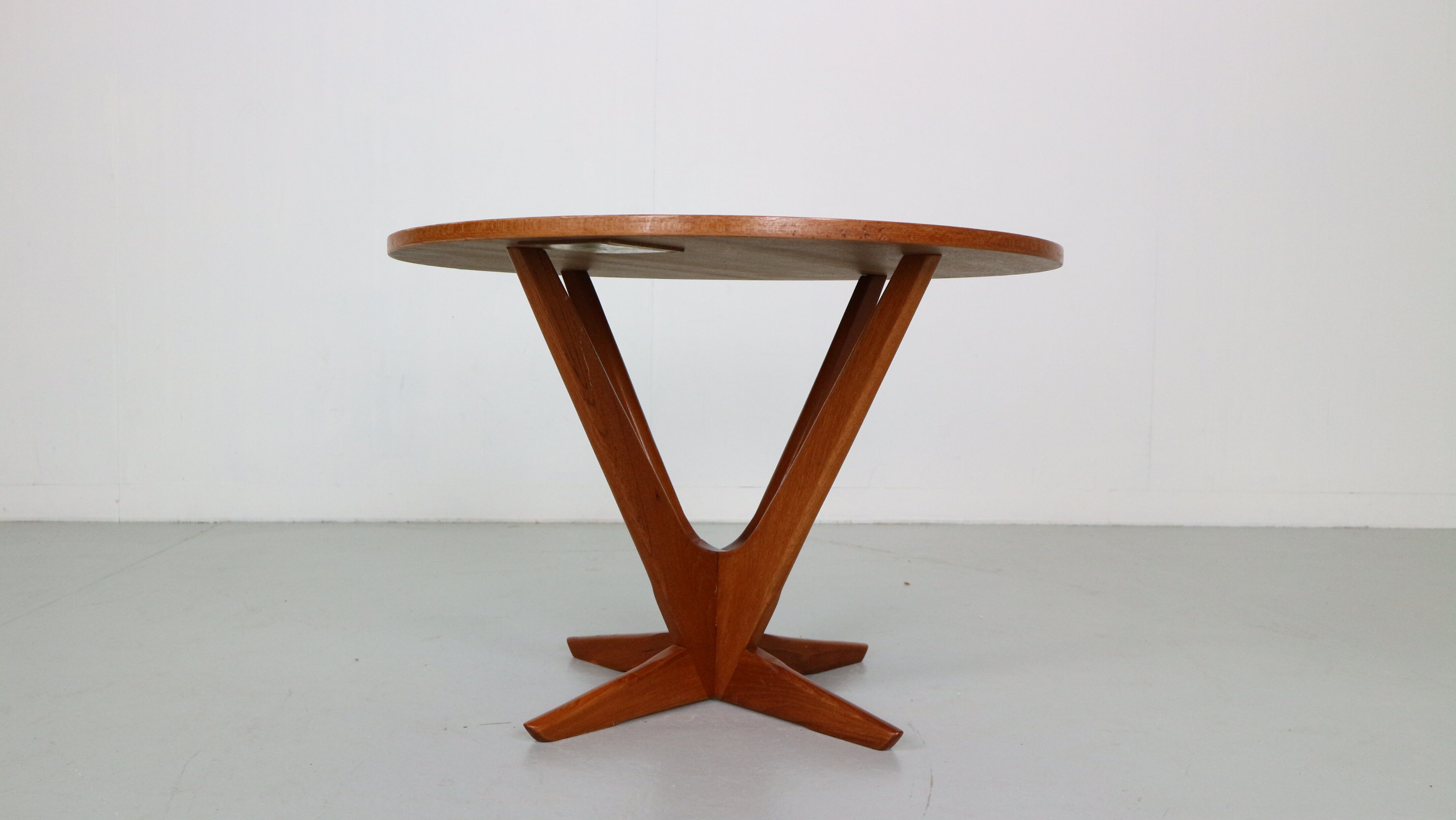 Søren Georg Jensen  Teak Round Coffee Table for Kubus, 1960 Denmark