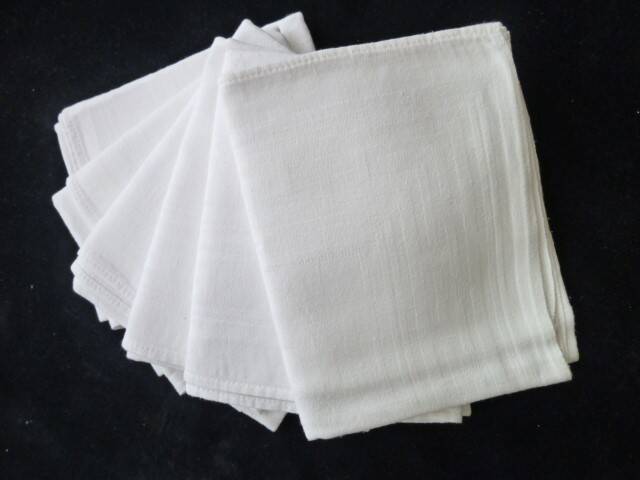 6 White Damask Cotton Napkins 52 x 57 cm