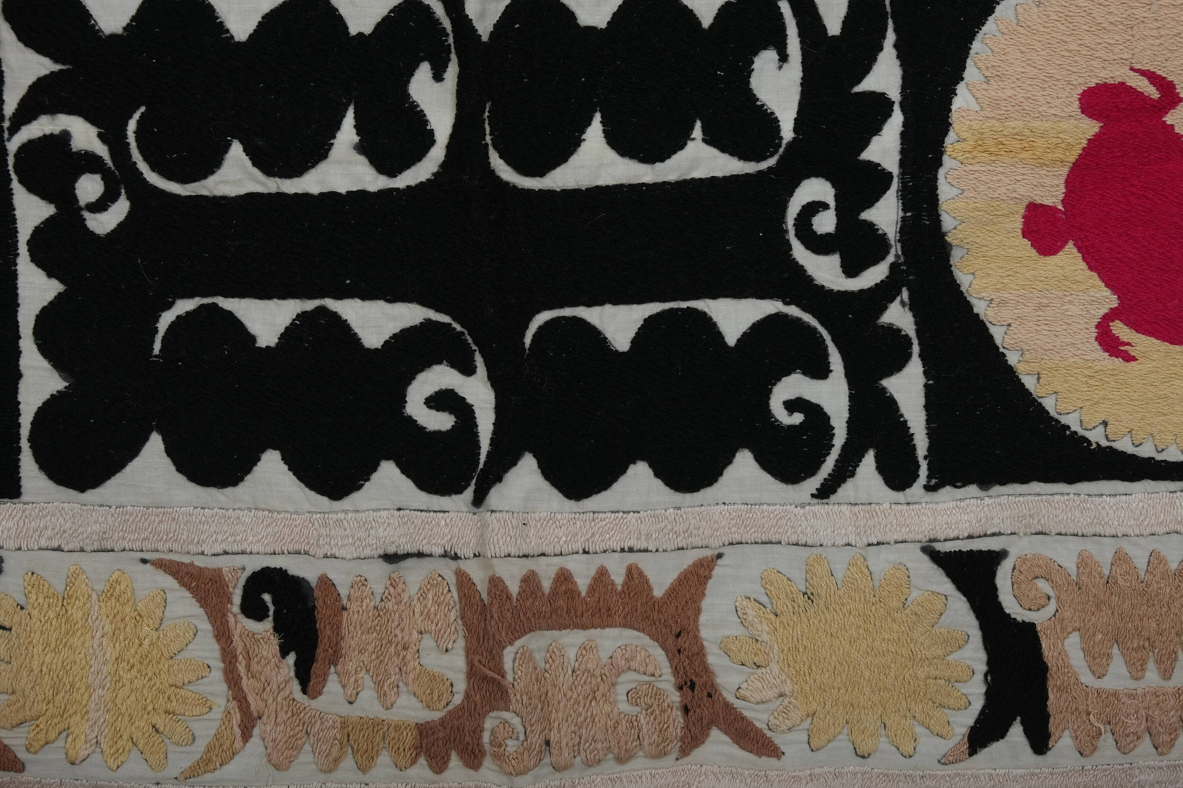 Hand knotted rug, vintage Turkish rug 128x130 cm